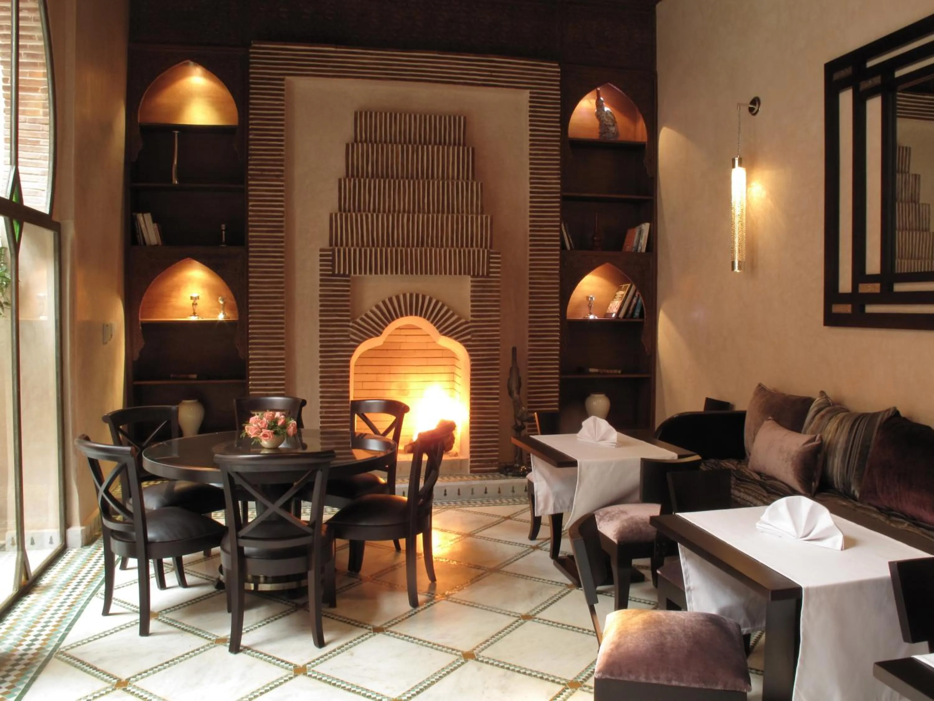 Living room in Riad Le Perroquet Bleu Suites & Spa