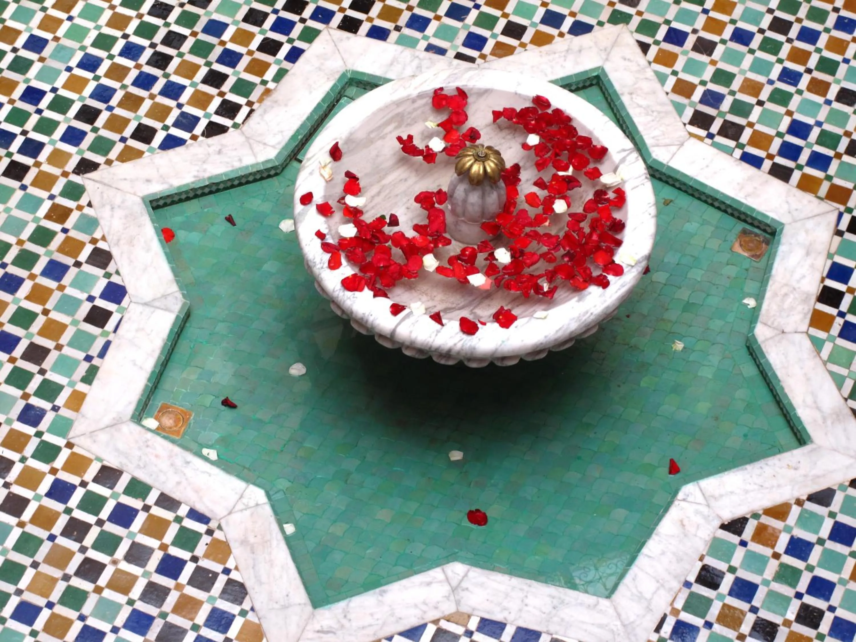 Decorative detail in Riad Le Perroquet Bleu Suites & Spa