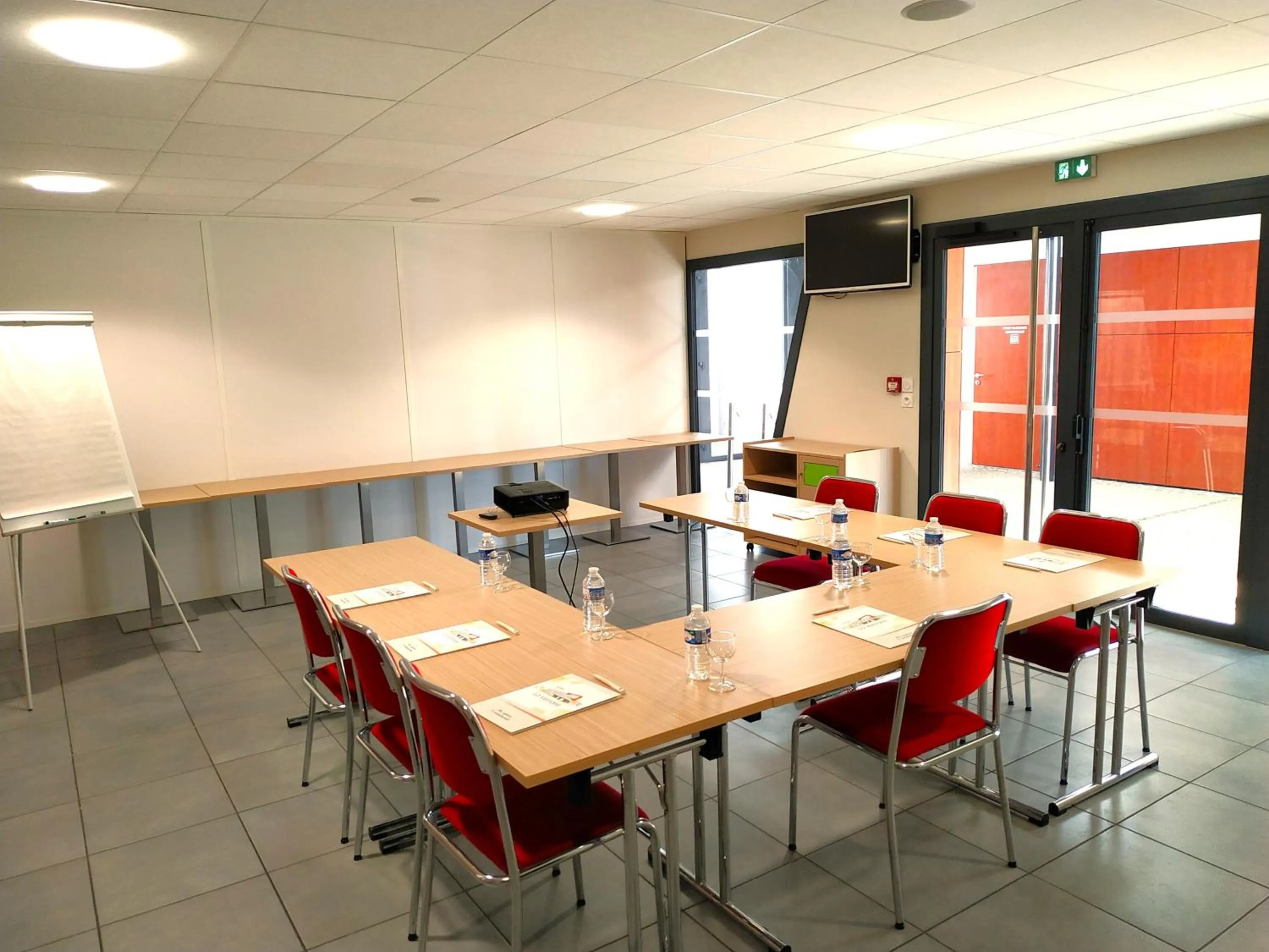 Meeting/conference room in The Originals City, Hôtel La Verriaire, Cholet Sud