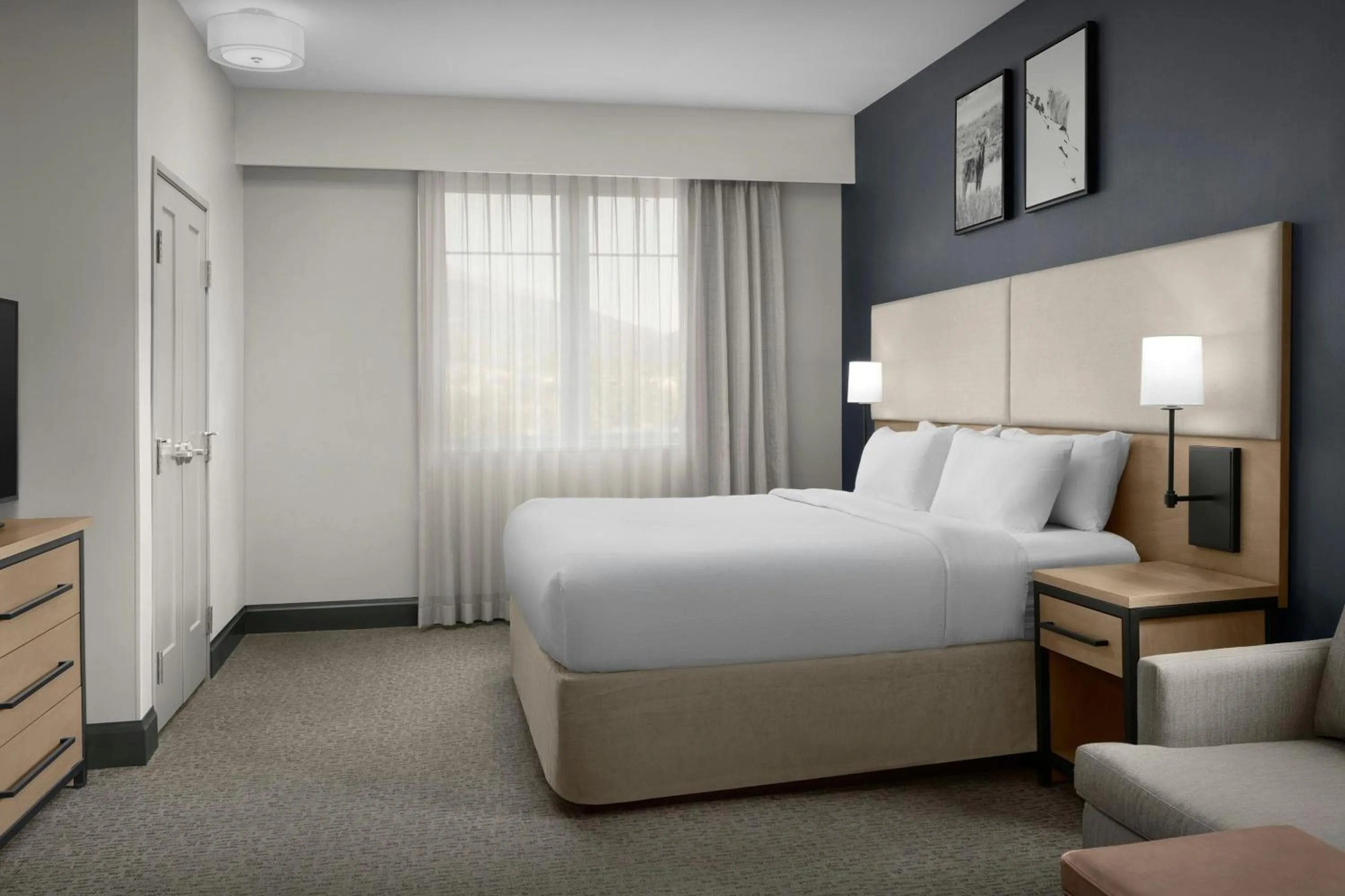 Bedroom, Bed in Residence Inn by Marriott Big Sky/The Wilson Hotel