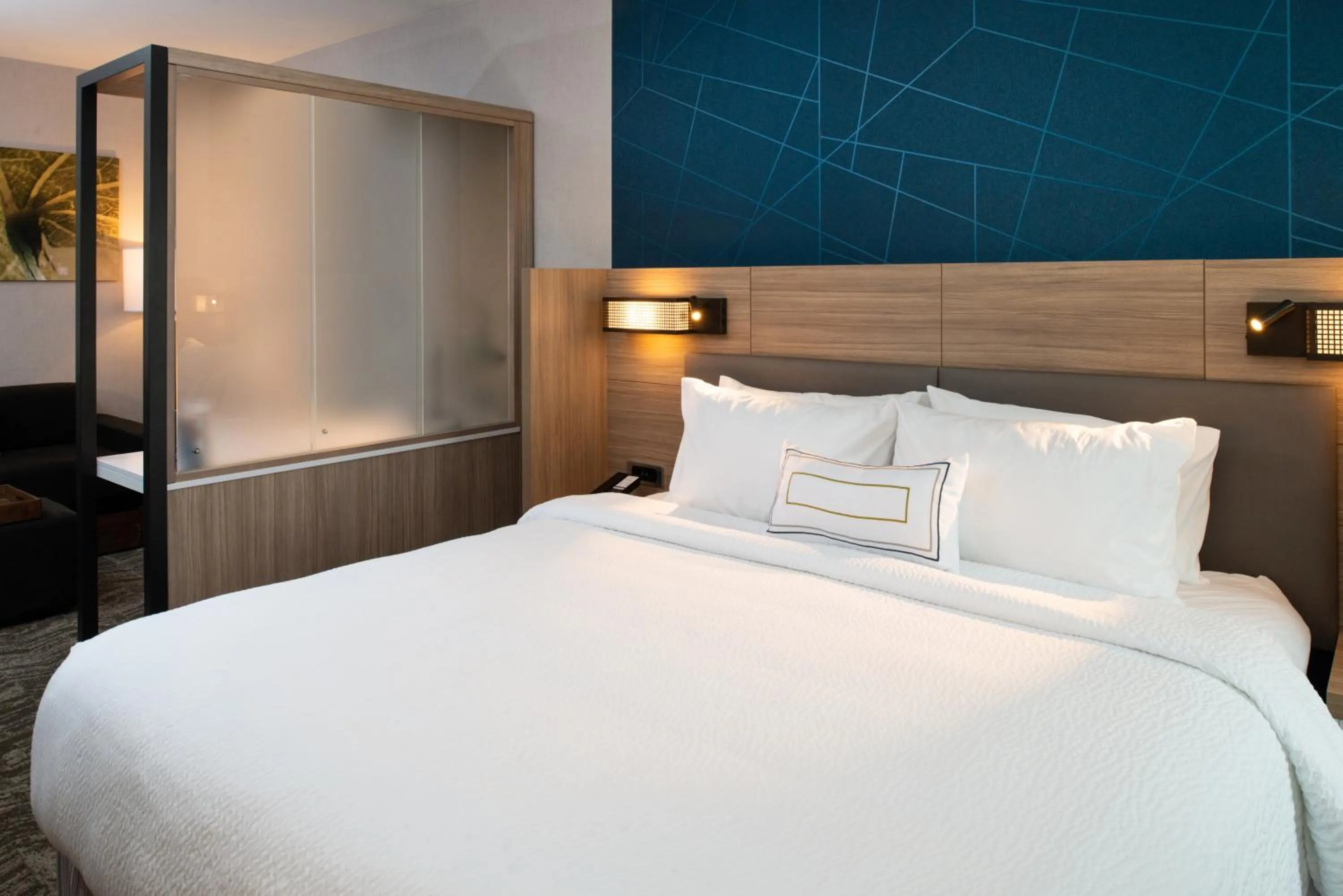 Bed in SpringHill Suites by Marriott Elizabethtown