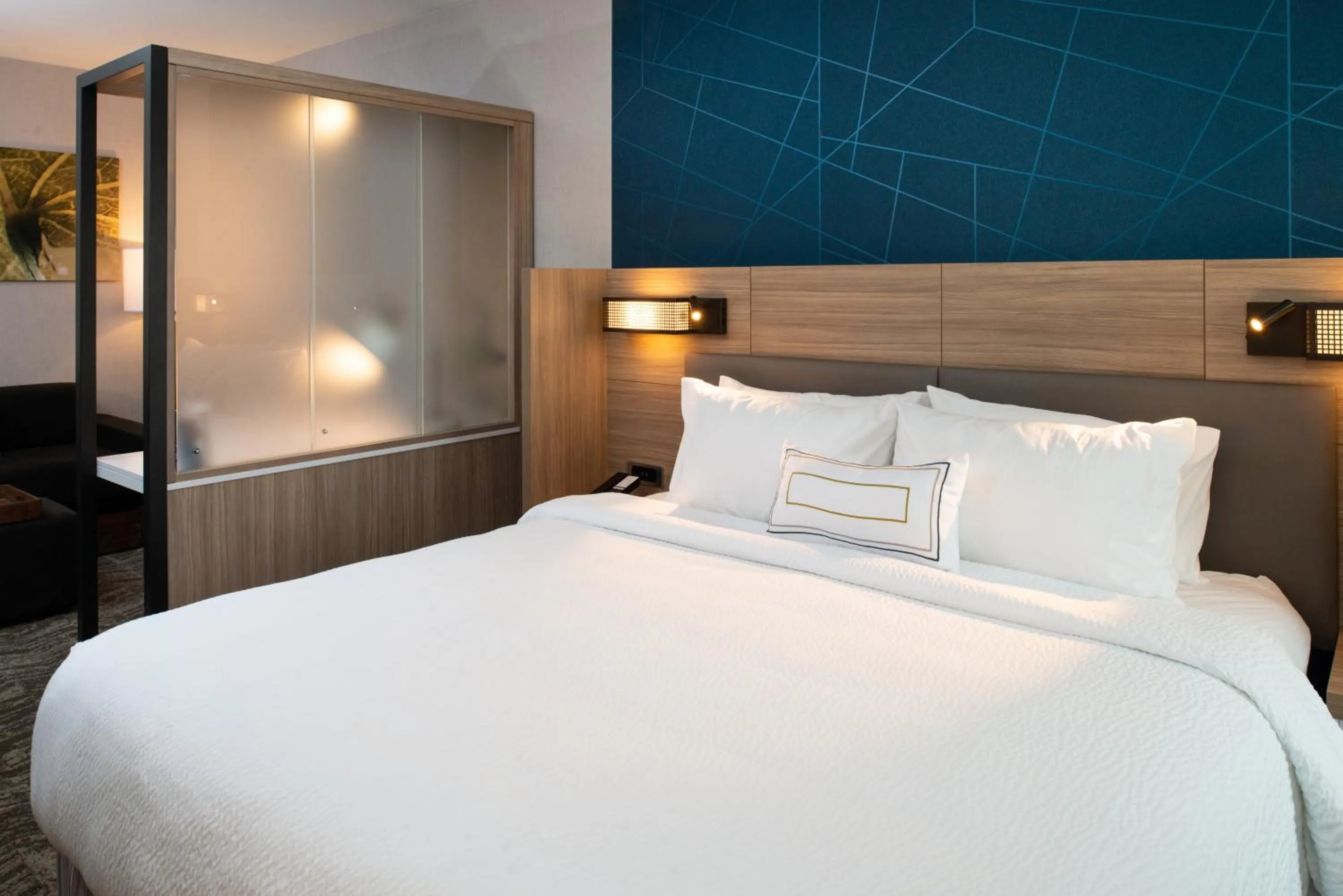 Bed in SpringHill Suites by Marriott Elizabethtown