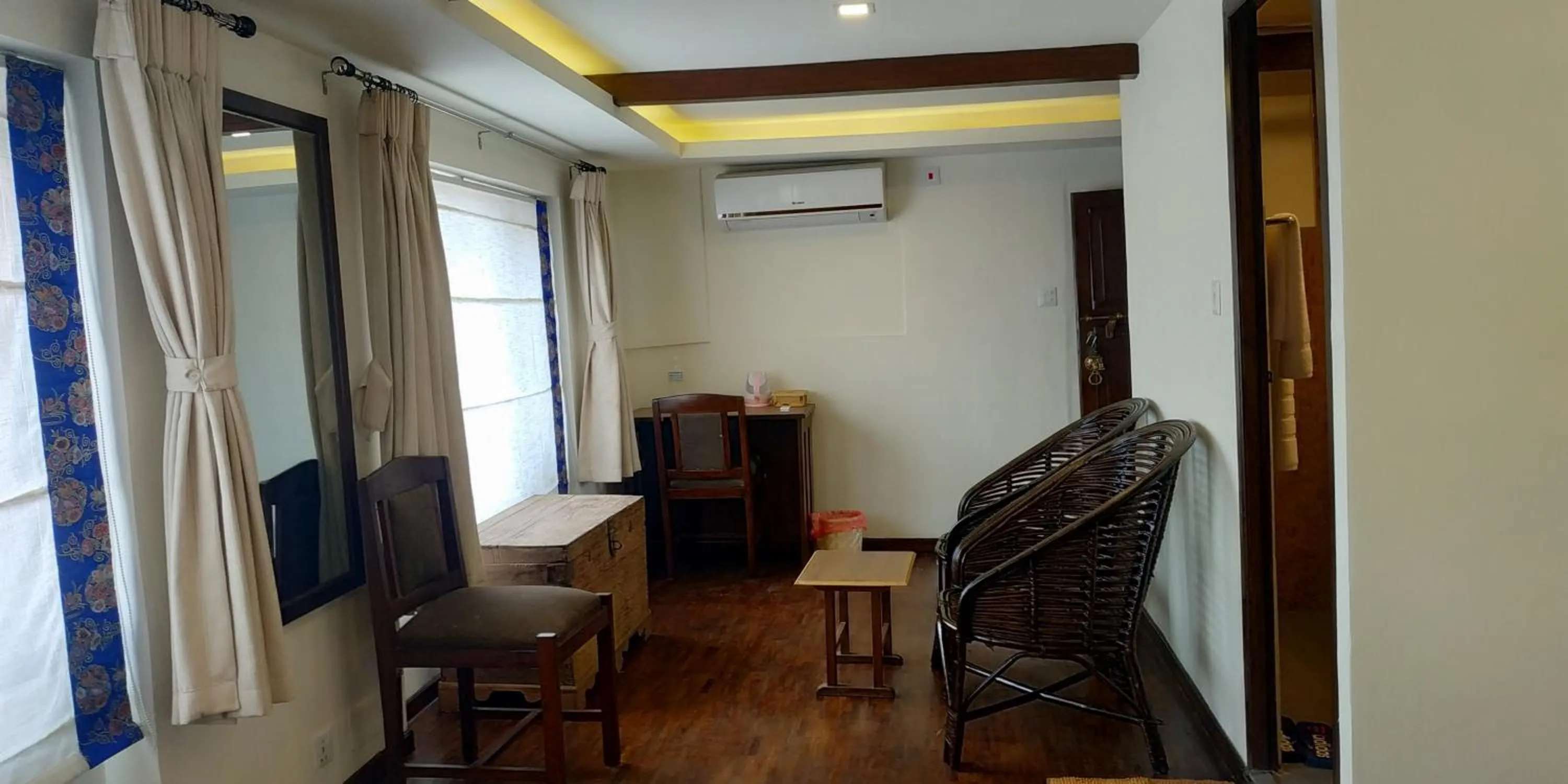 Seating area in Heranya La:Ku