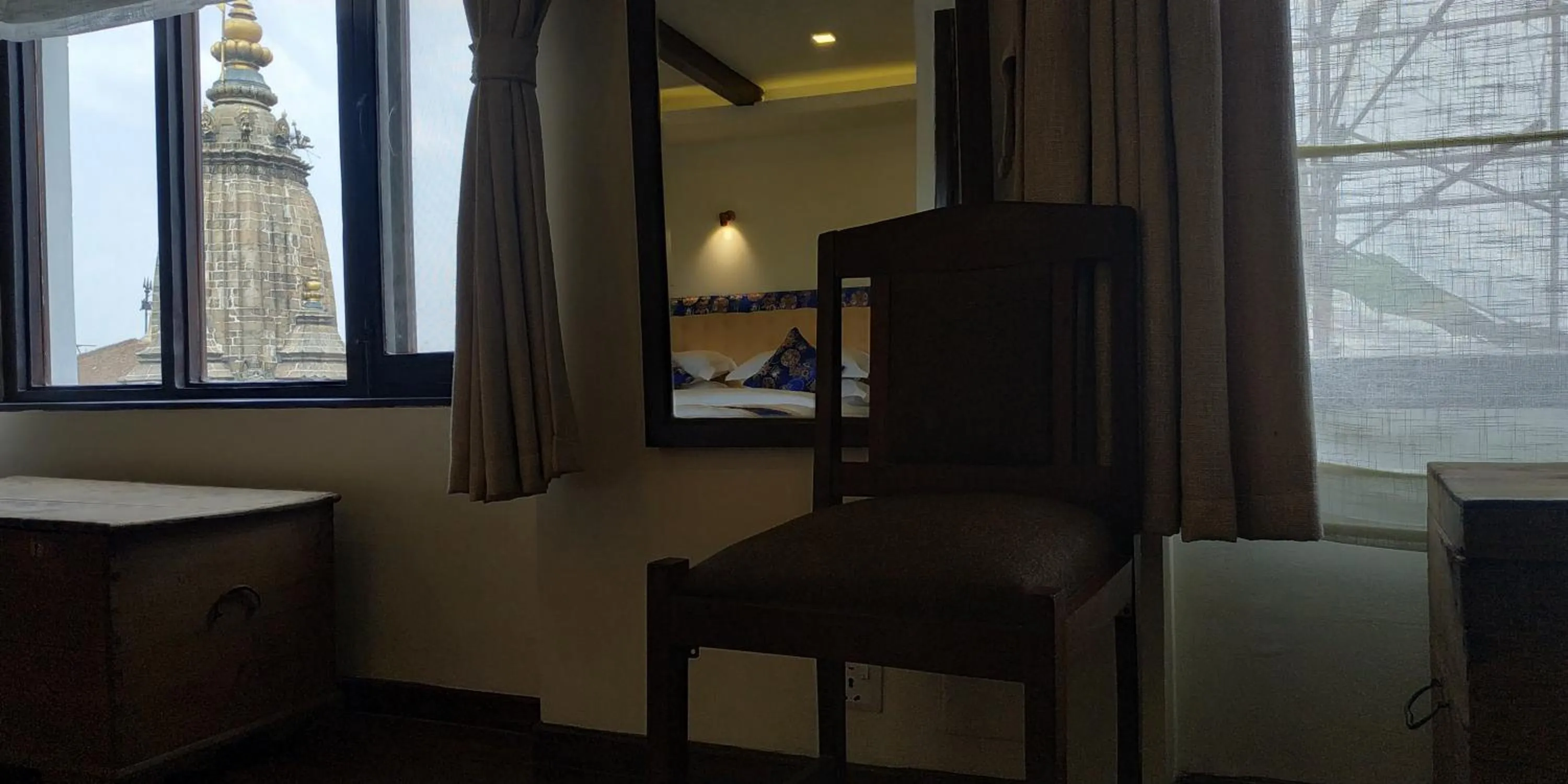 Seating area in Heranya La:Ku