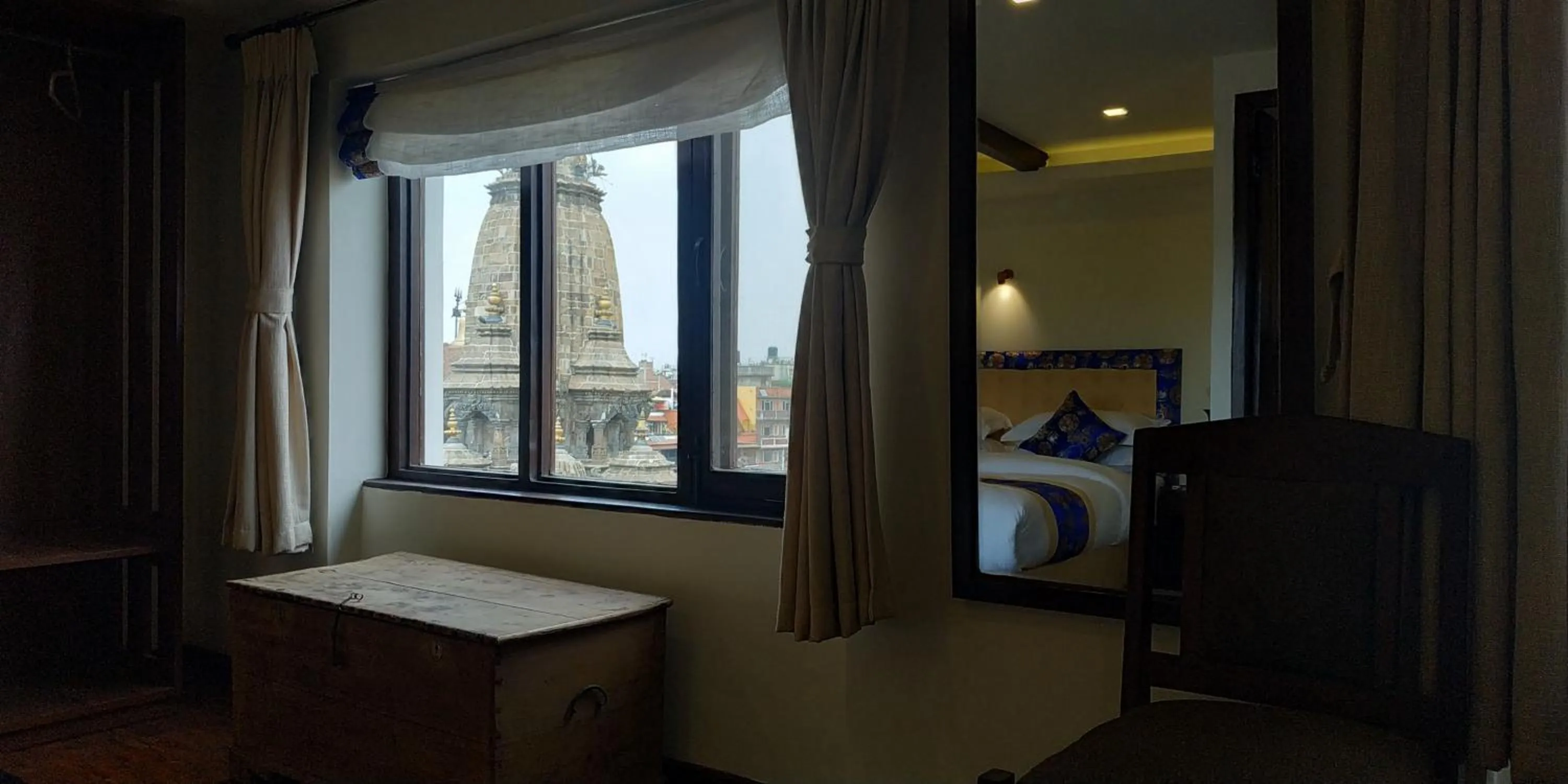 Bed in Heranya La:Ku