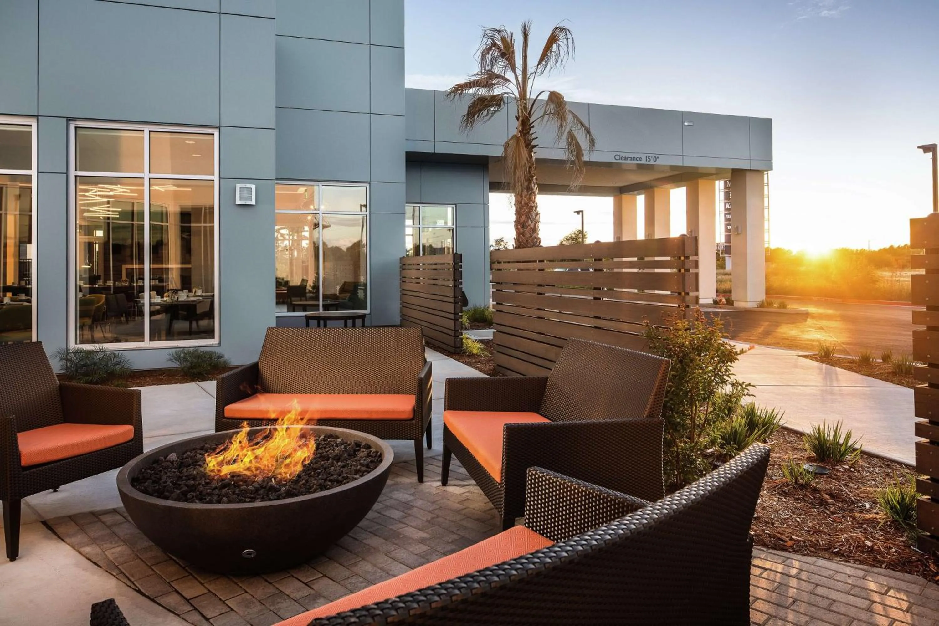 Patio in Hilton Garden Inn Sacramento Airport Natomas