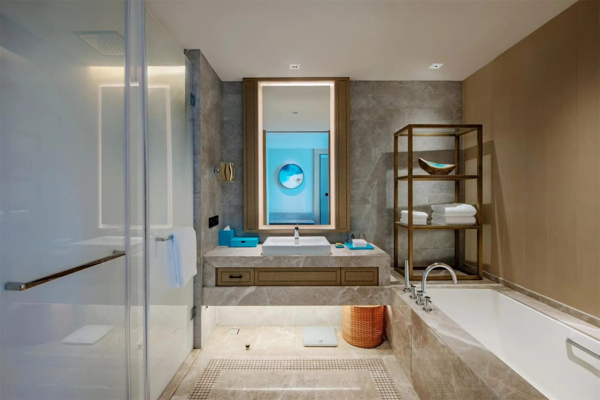 Bathroom in DoubleTree by Hilton Shanwei