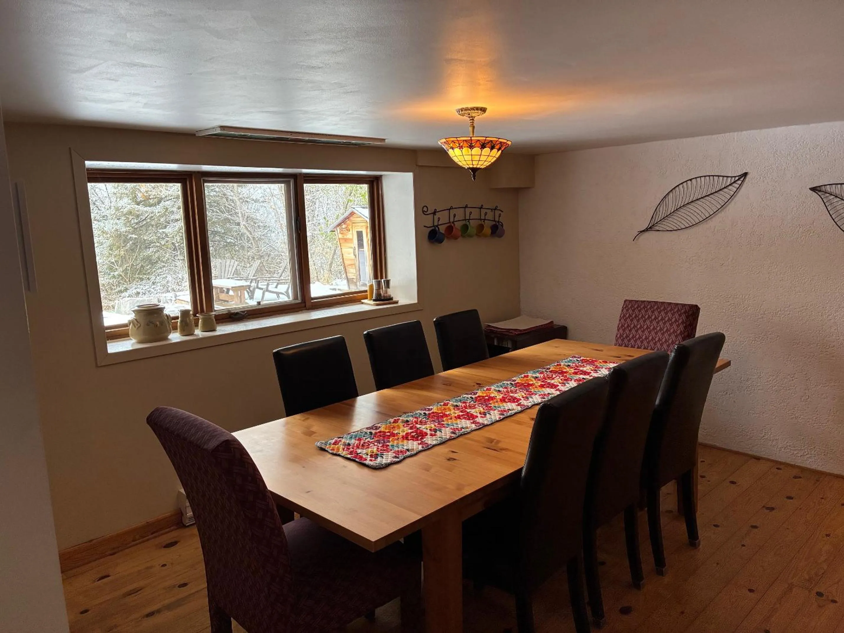 Dining area in La Grange Country Inn
