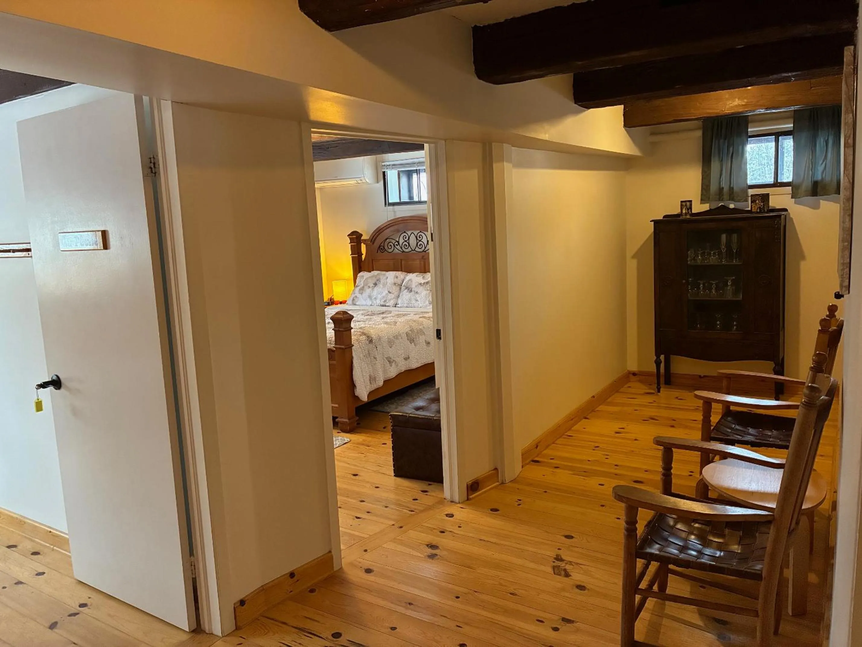 Seating area in La Grange Country Inn