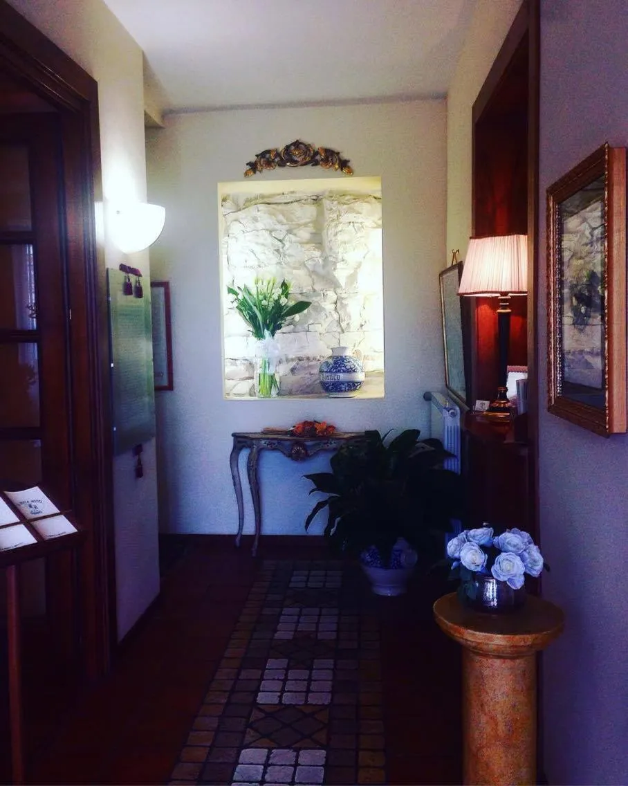 Decorative detail in Hotel La Rocca