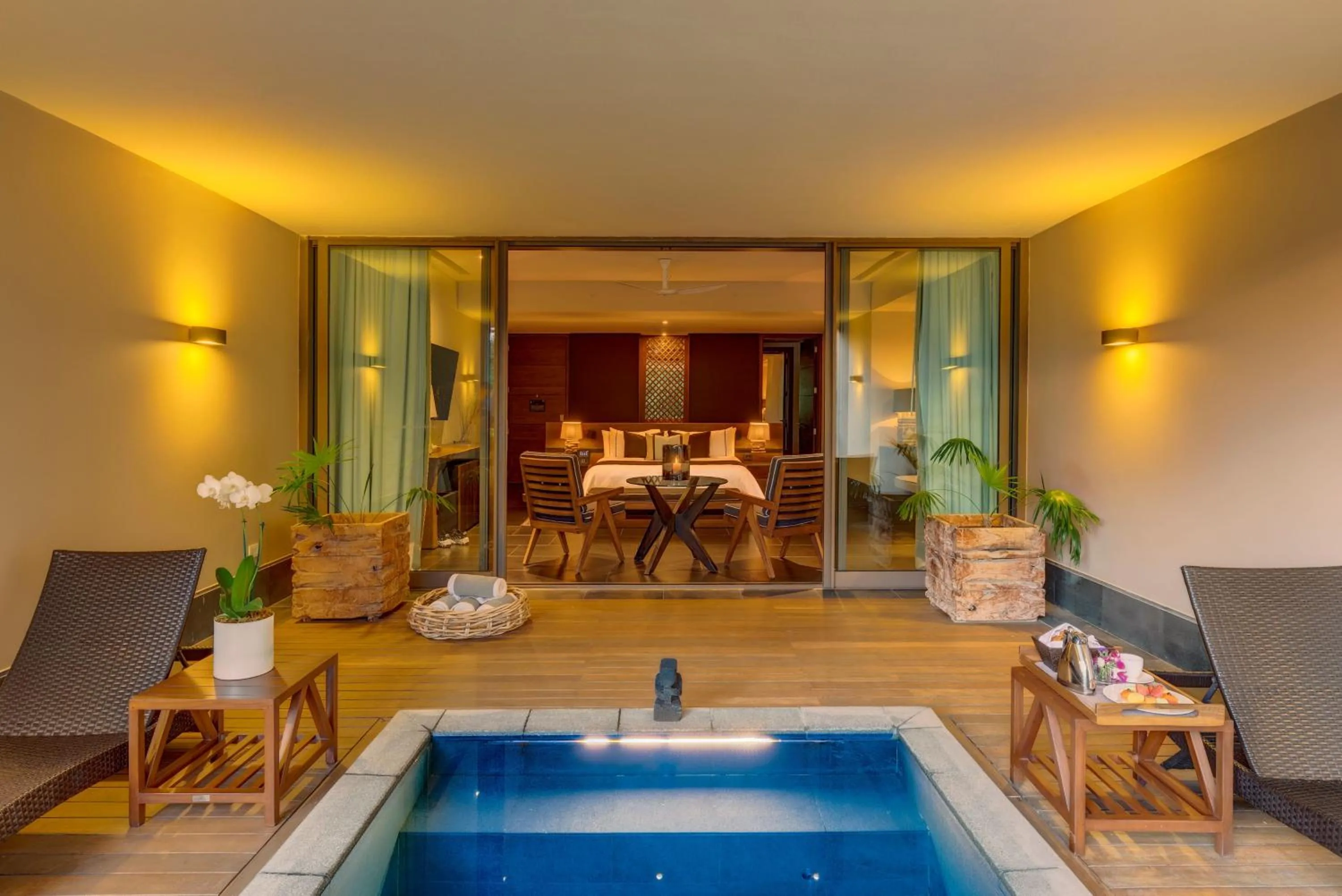 Swimming pool in NIZUC Resort & Spa