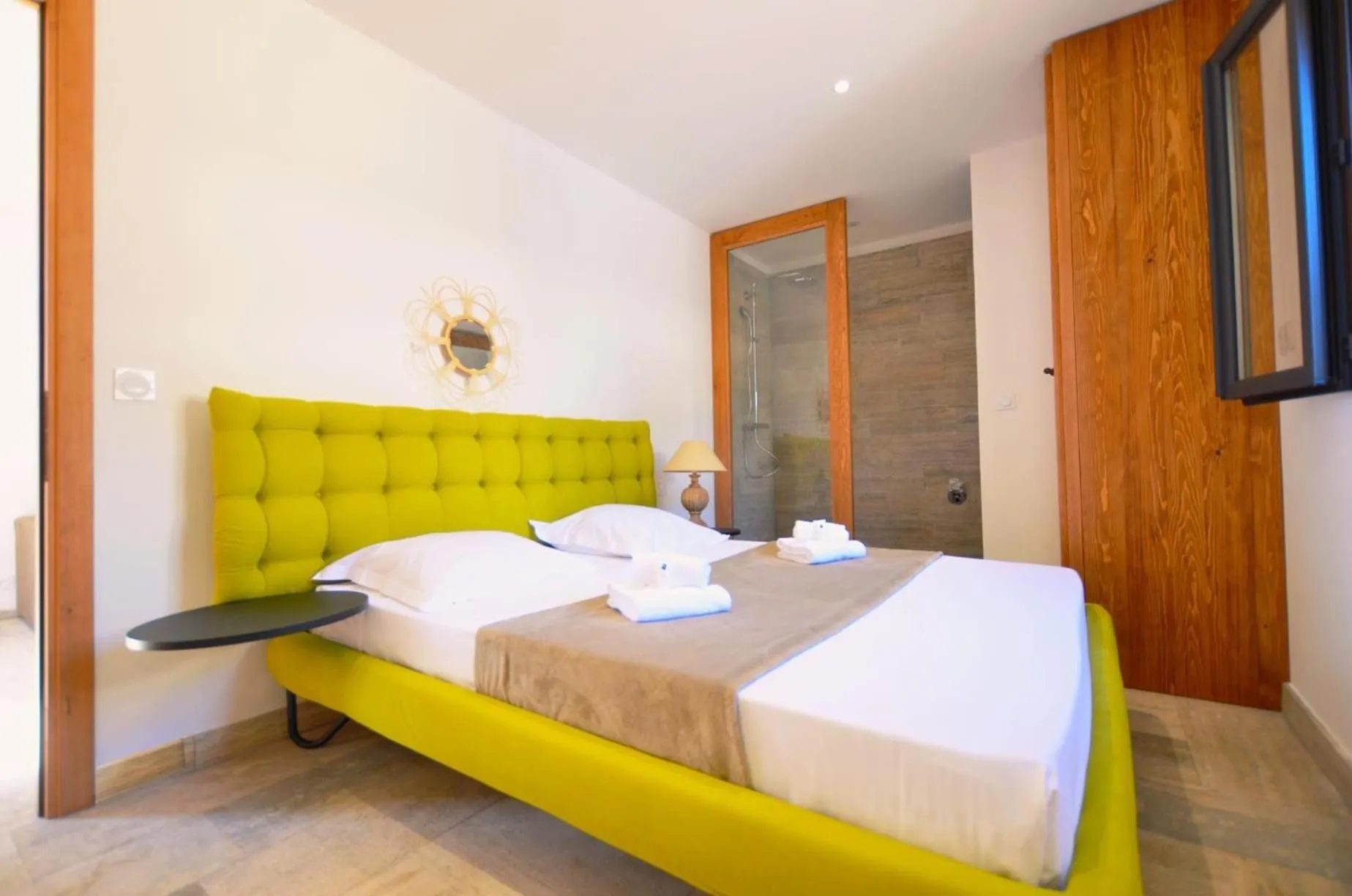 Bed in Residence Marea Resort