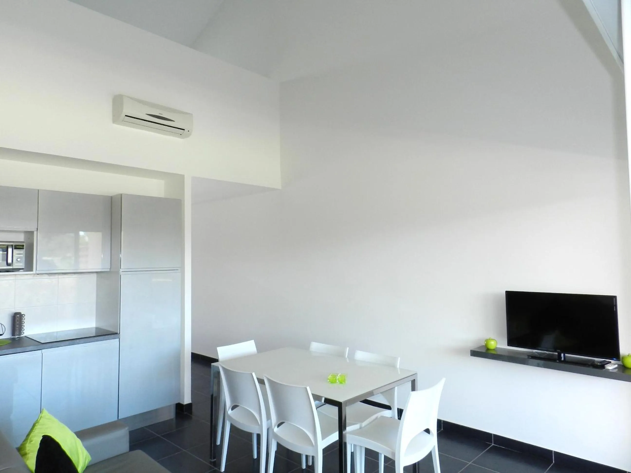 TV and multimedia in Residence Marea Resort