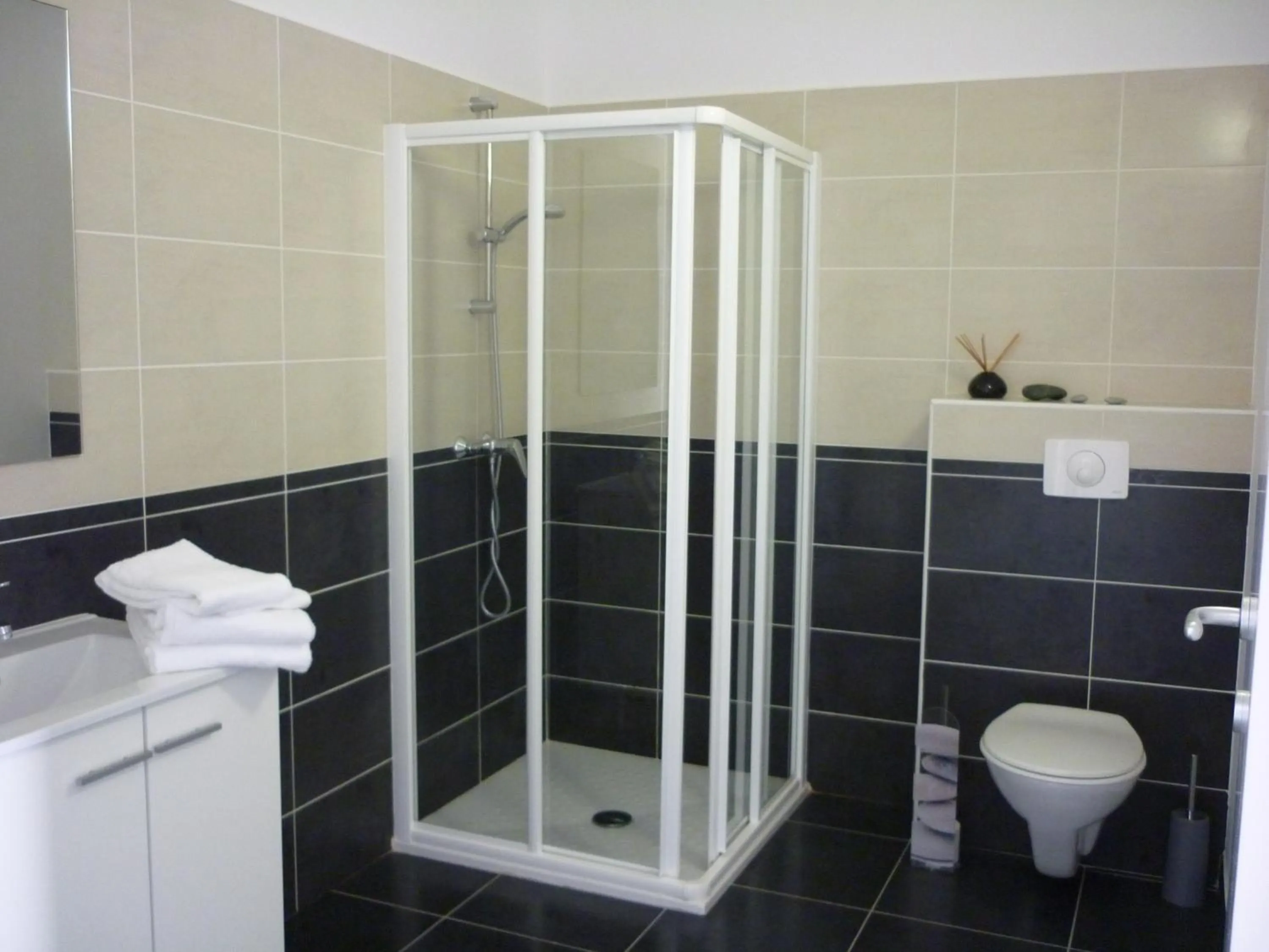 Shower in Residence Marea Resort