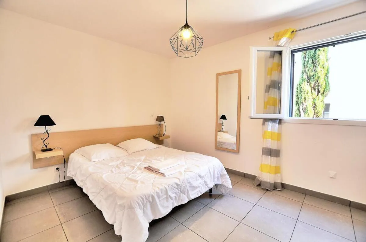 Bed in Residence Marea Resort