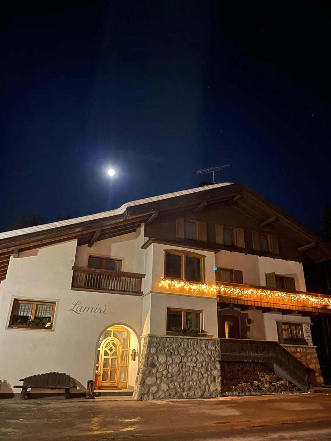 Property building in Lamirì