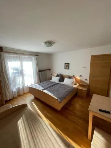 Bedroom, Bed in Lamirì