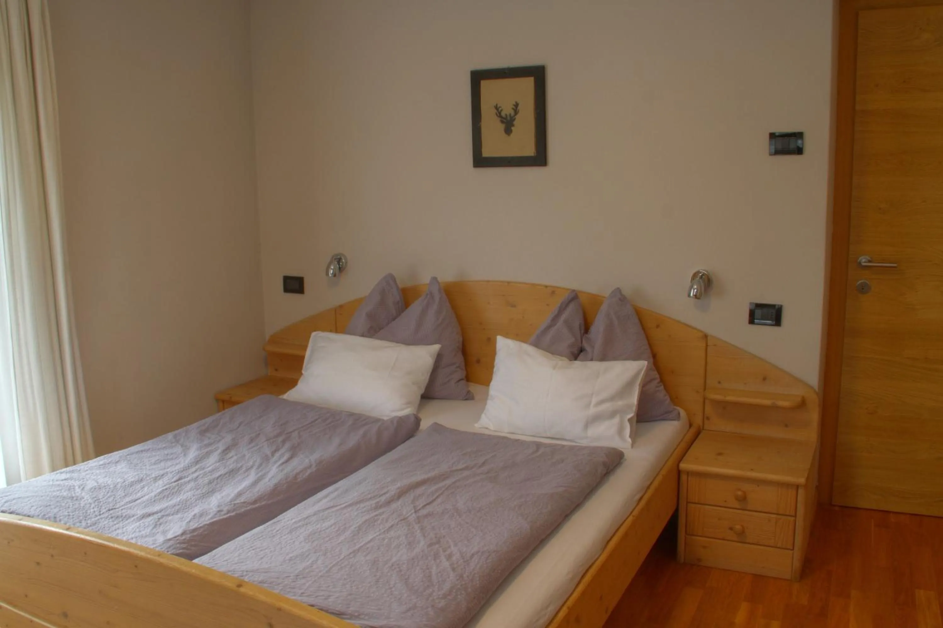 Bedroom, Bed in Lamirì