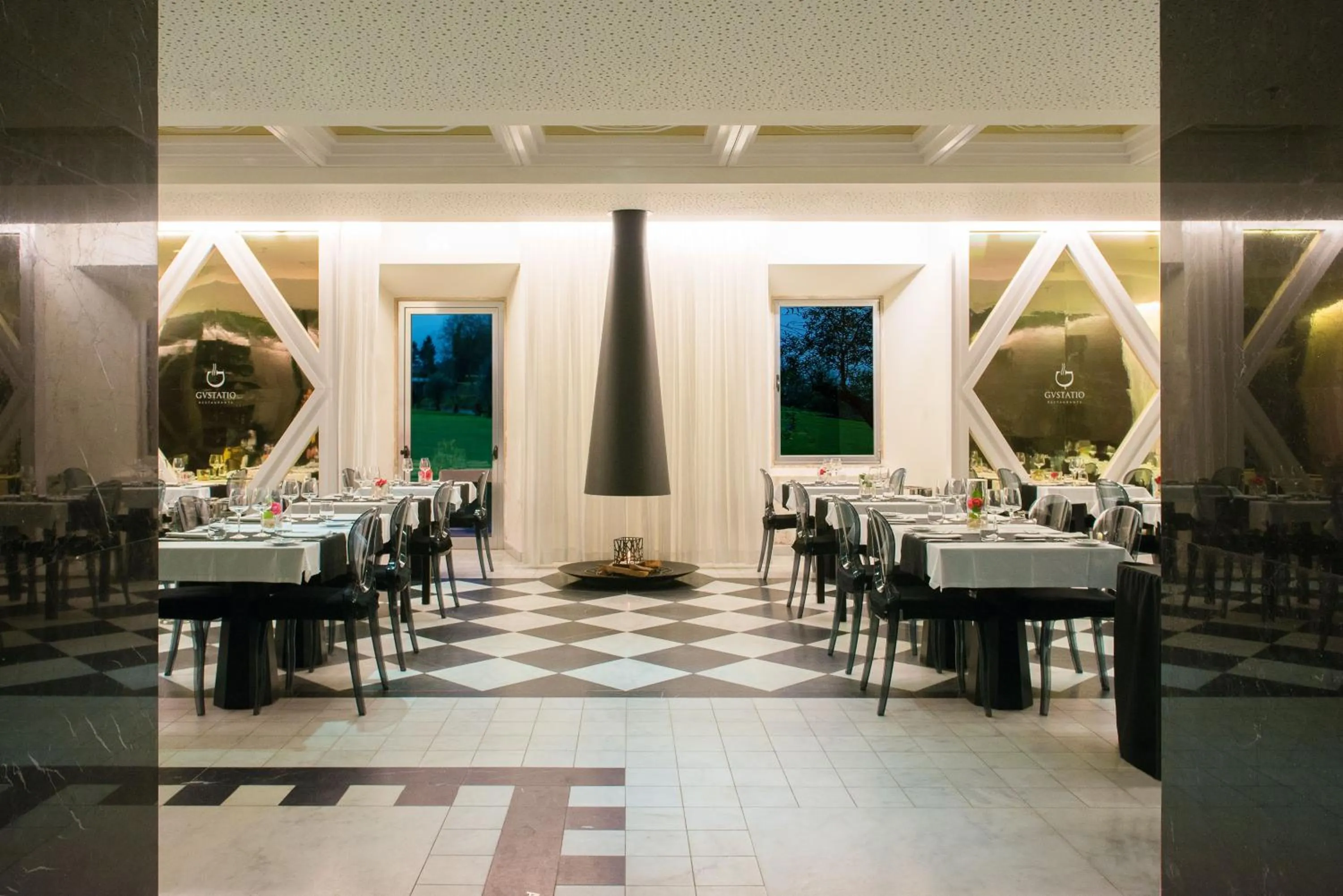 Restaurant/places to eat in HD | Duecitânia Design Hotel