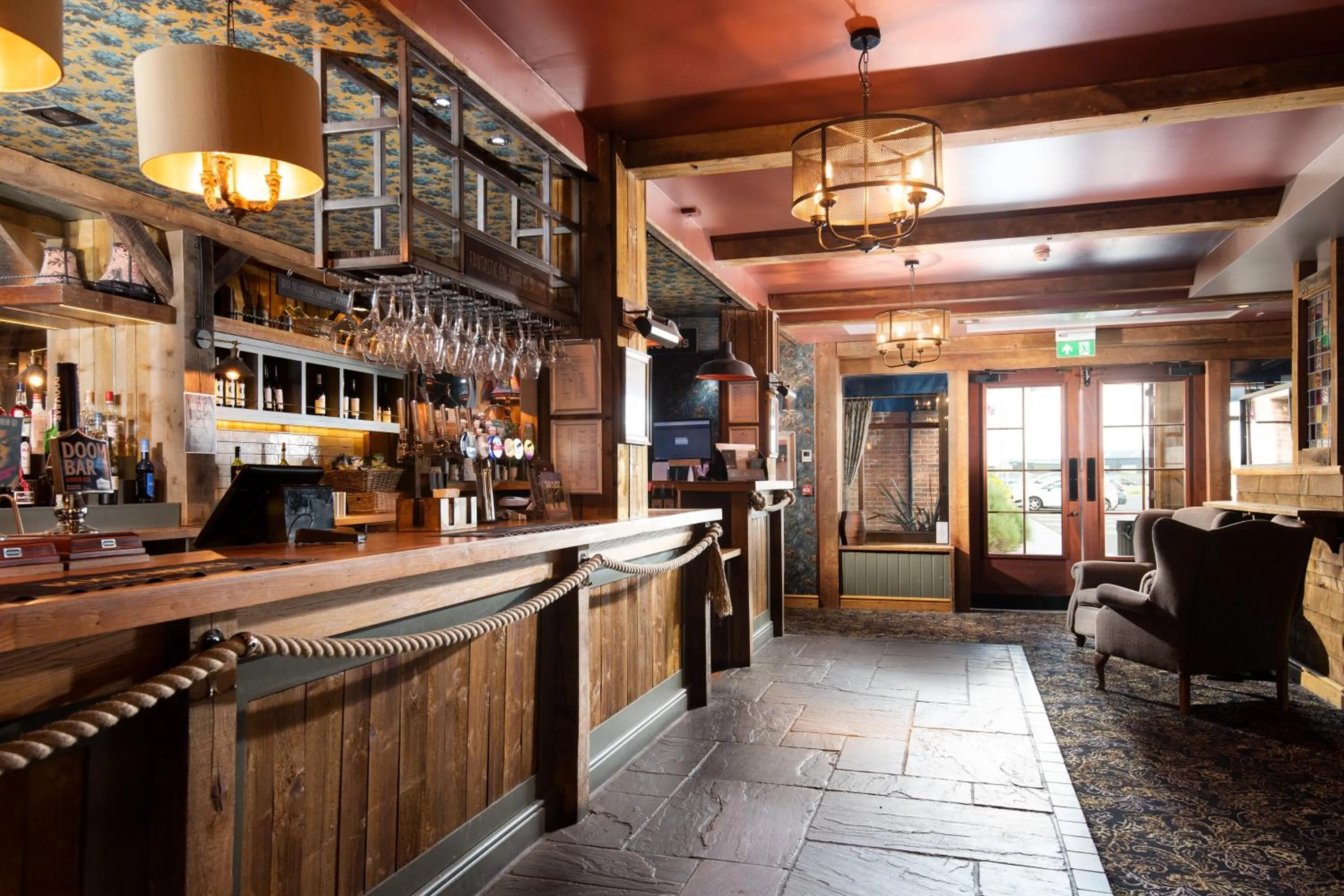 Lounge or bar in The Amble Inn - The Inn Collection Group