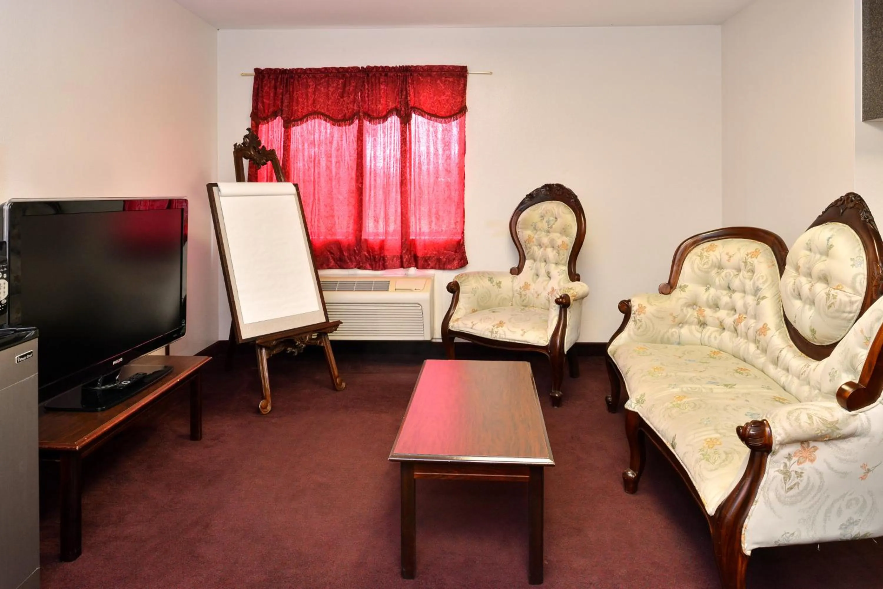Meeting/conference room in Americas Best Value Inn Somerville Texas