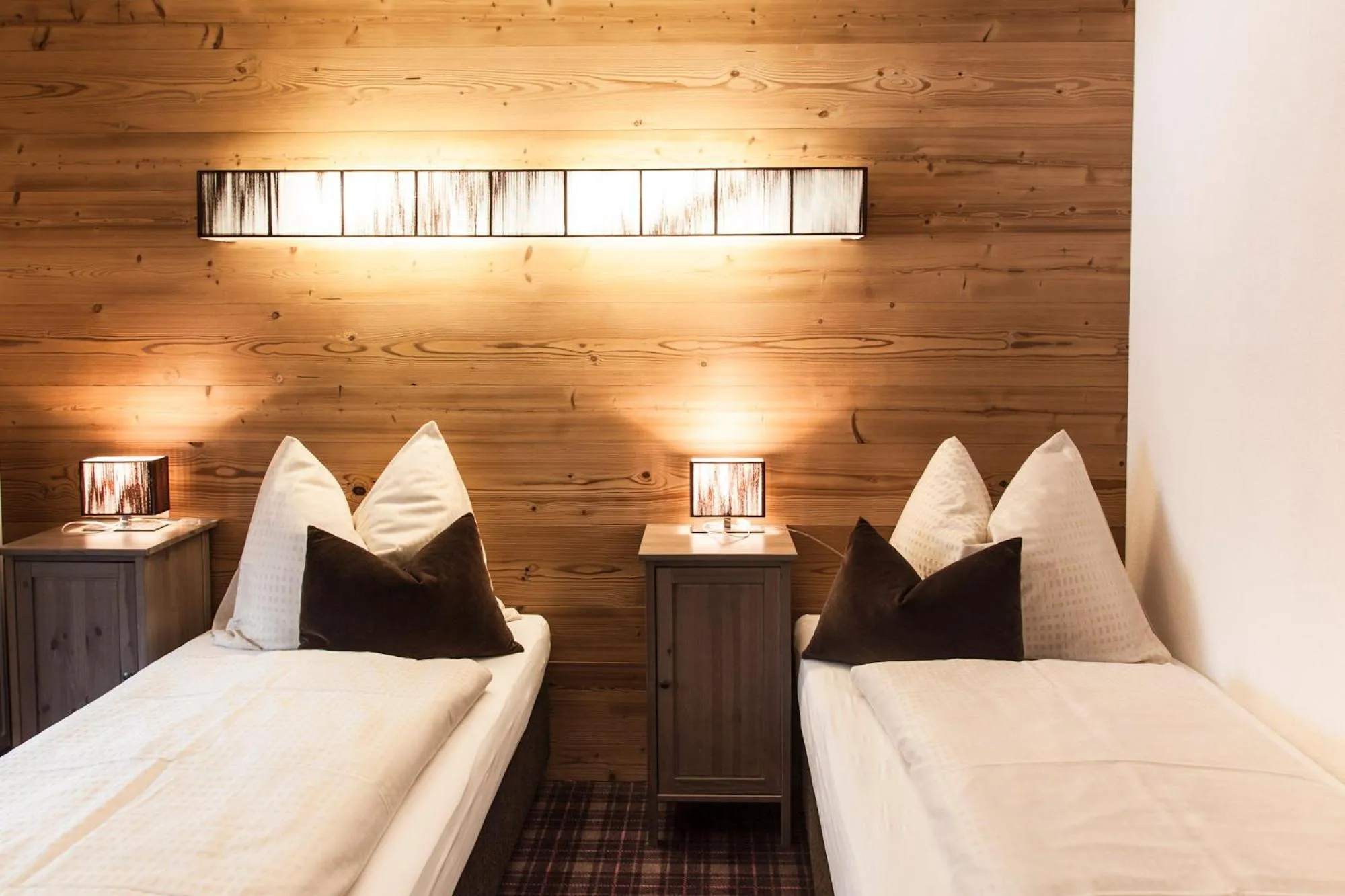 Photo of the whole room, Bed in Schweiger