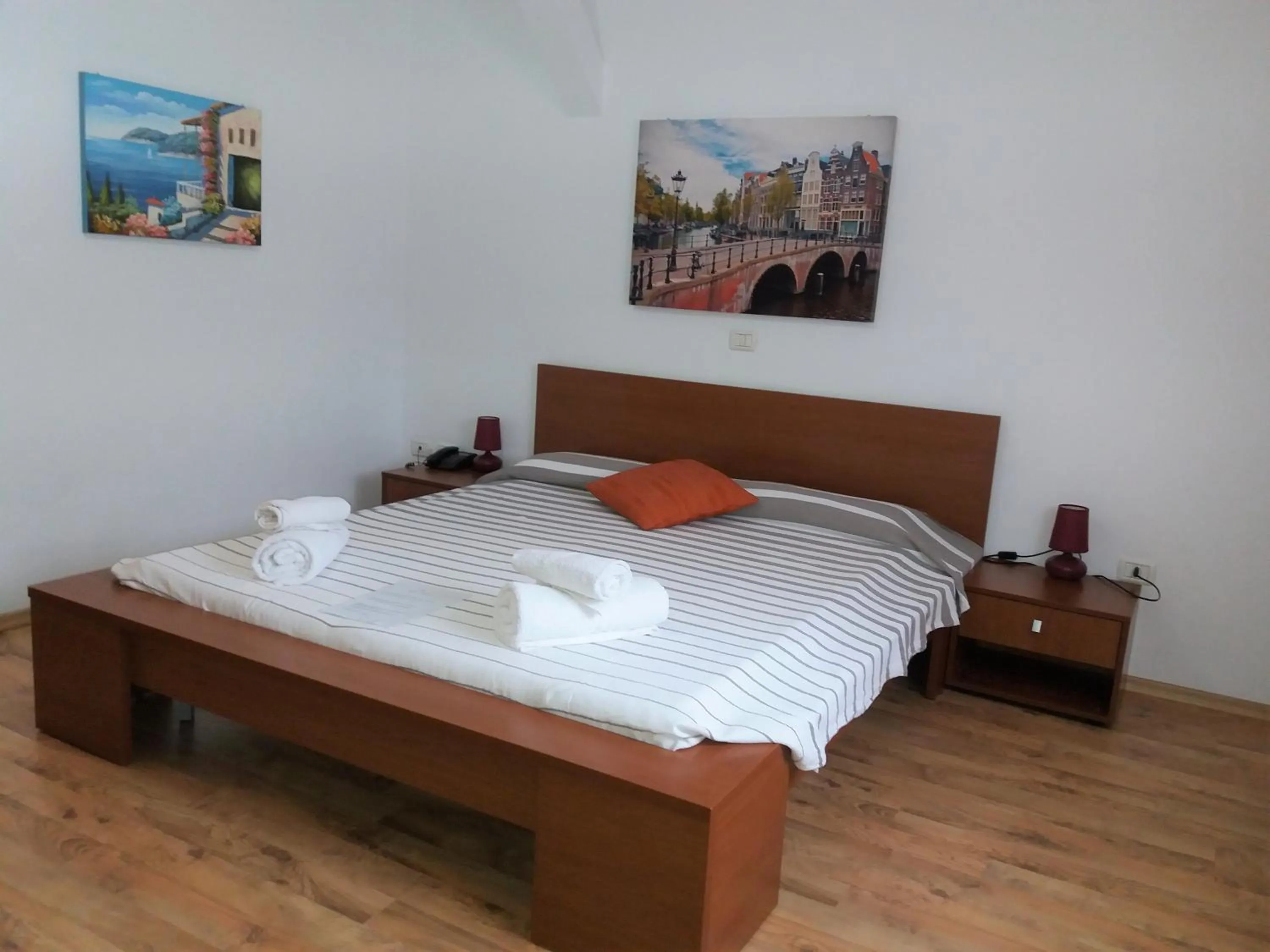 Photo of the whole room, Bed in Hotel vila veneto