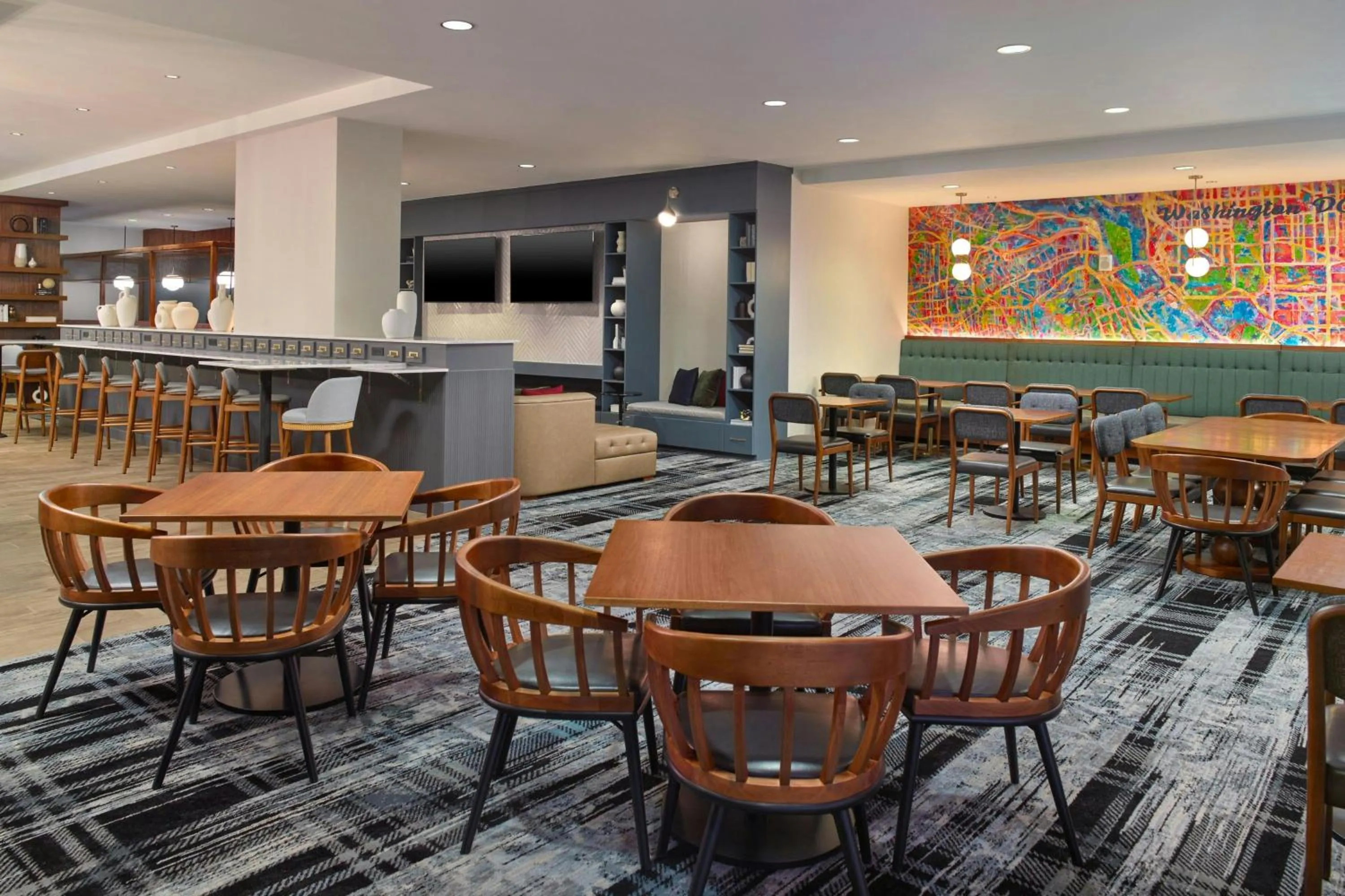 Restaurant/places to eat in Courtyard by Marriott Washington, D.C./Foggy Bottom