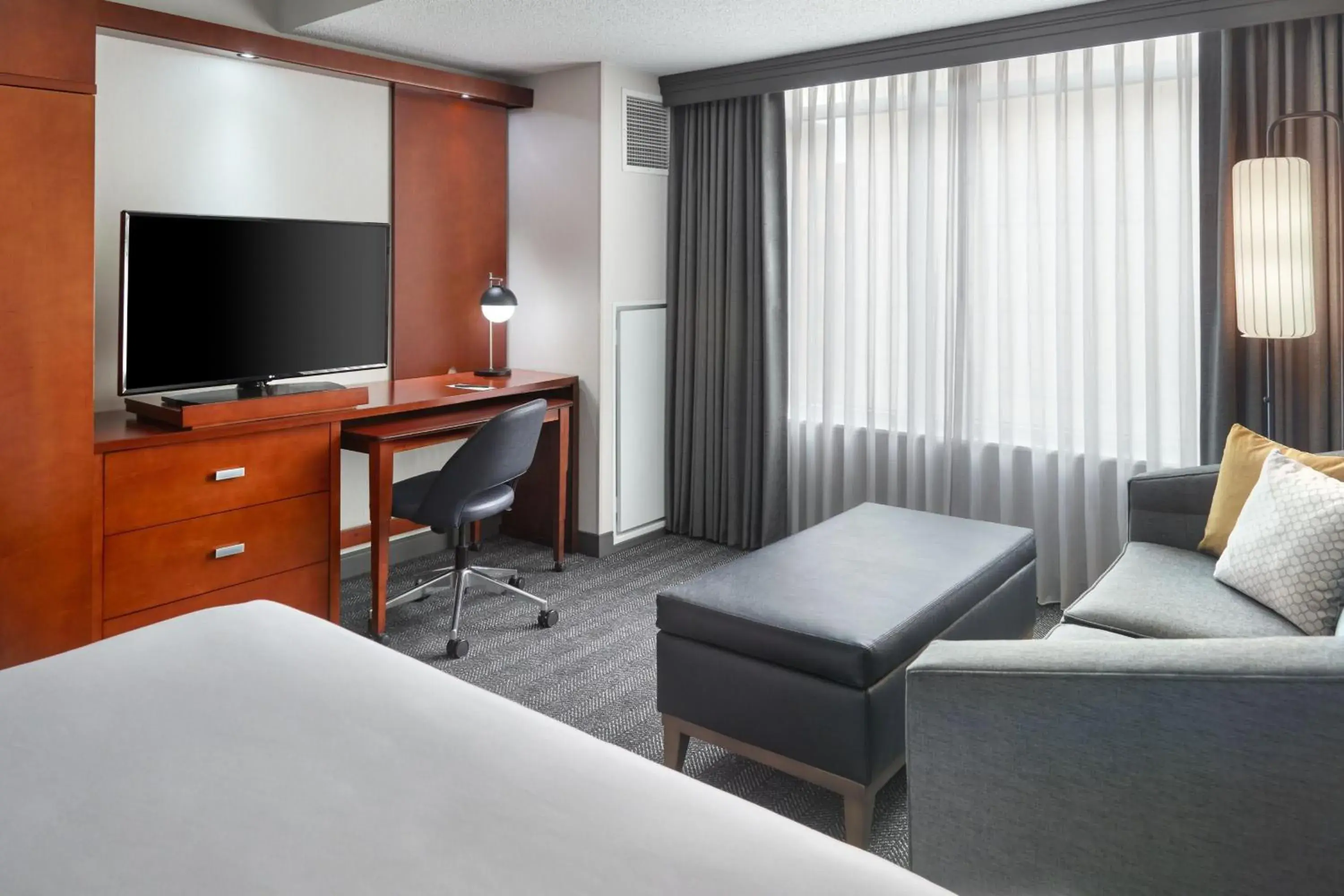 King Room with Sofa Bed - Hearing Accessible in Courtyard by Marriott Washington, D.C./Foggy Bottom King Room with Sofa Bed - Hearing Accessible in Courtyard by Marriott Washington, D.C./Foggy Bottom