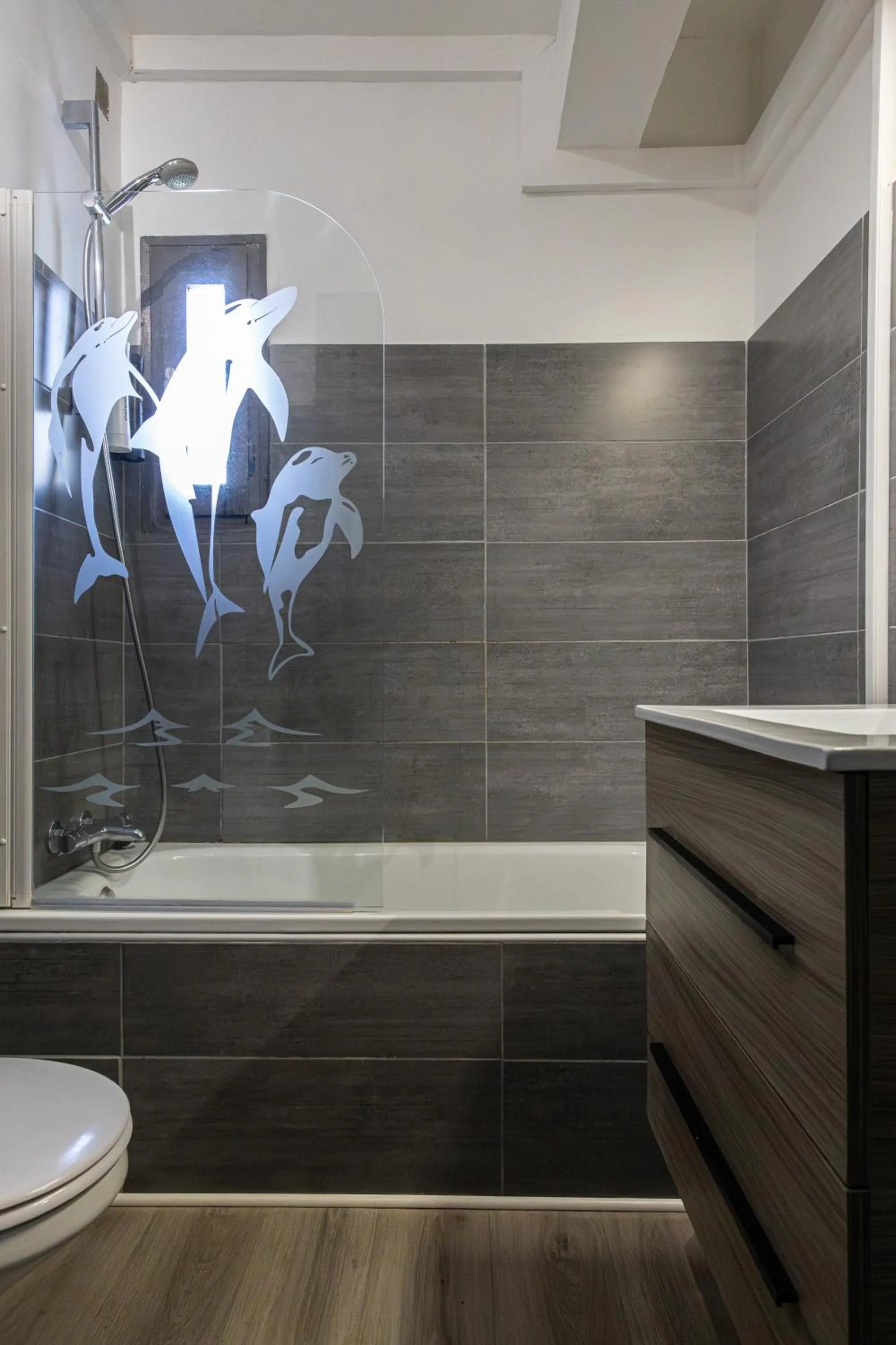 Toilet in Hotel Aquarius