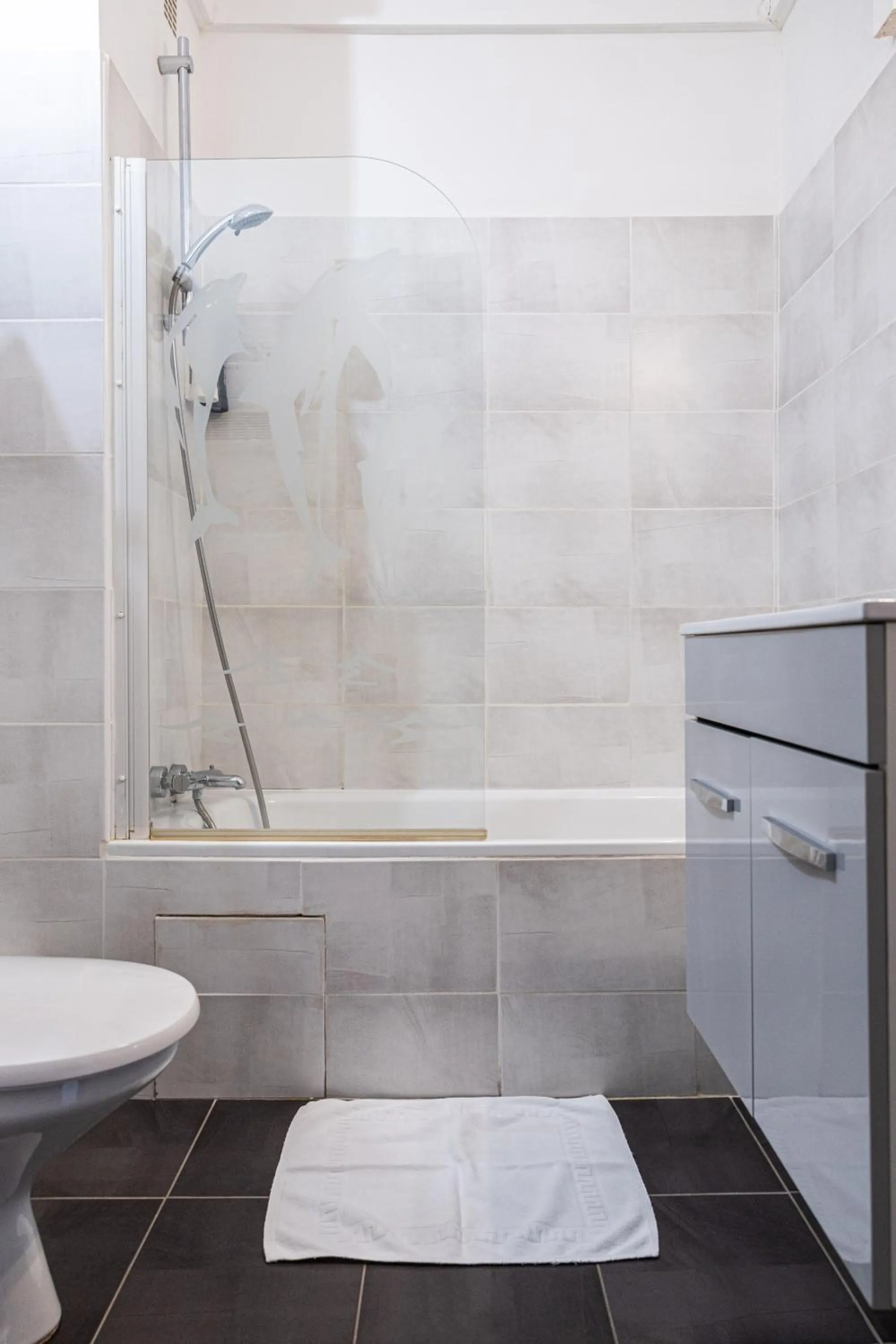 Toilet in Hotel Aquarius