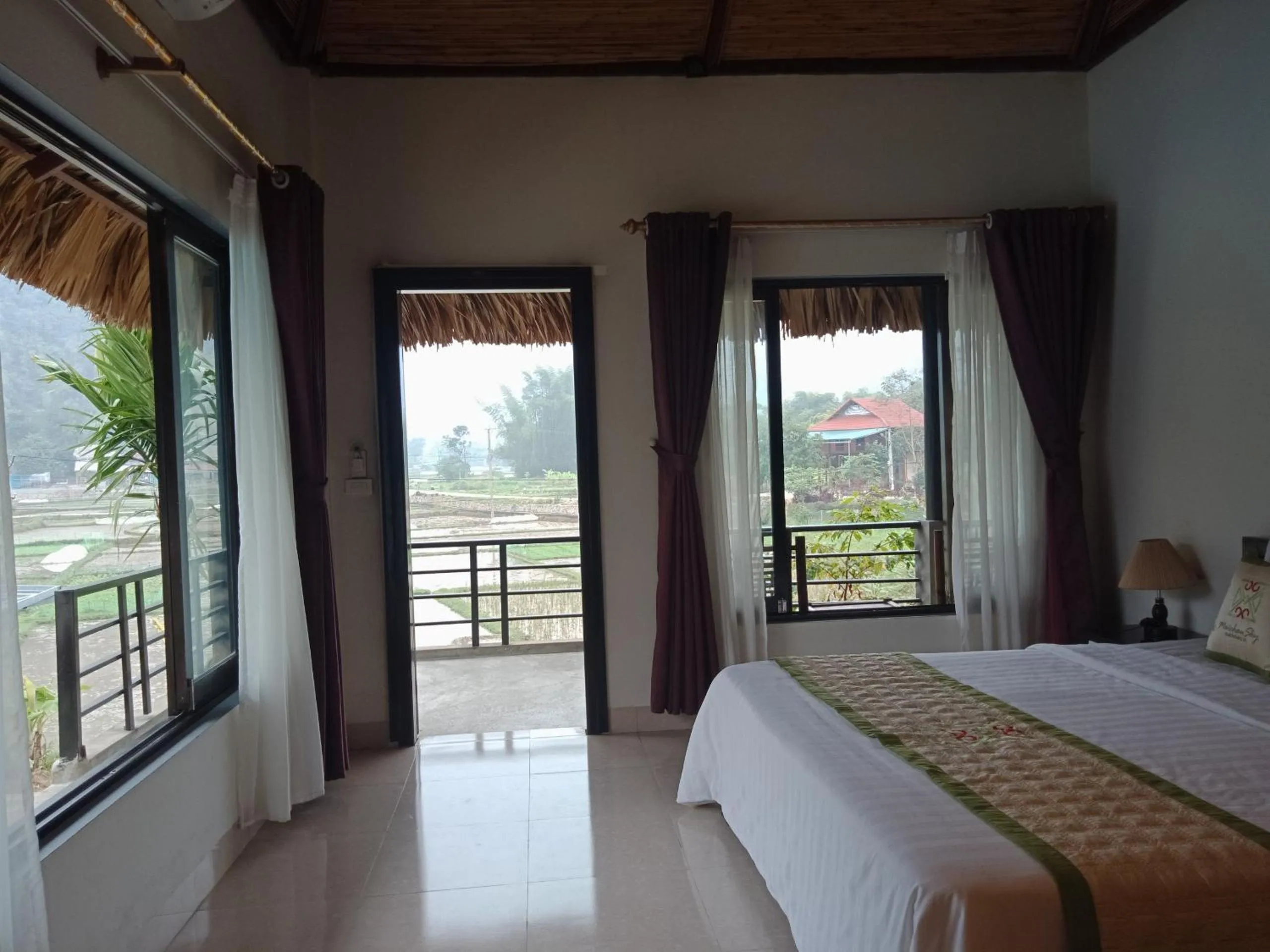View (from property/room), Bed in Mai Chau Sky Resort