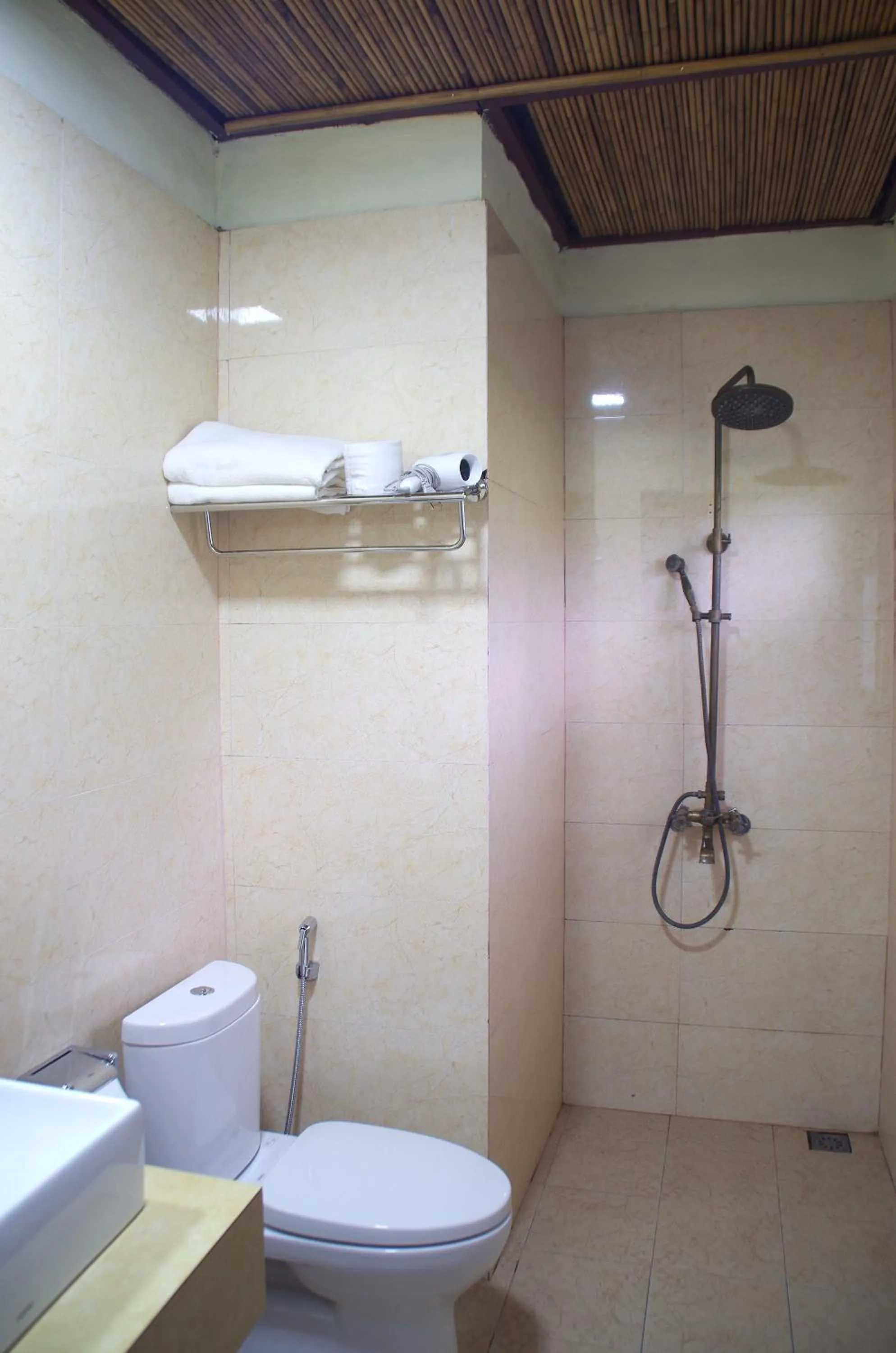 Bathroom in Mai Chau Sky Resort