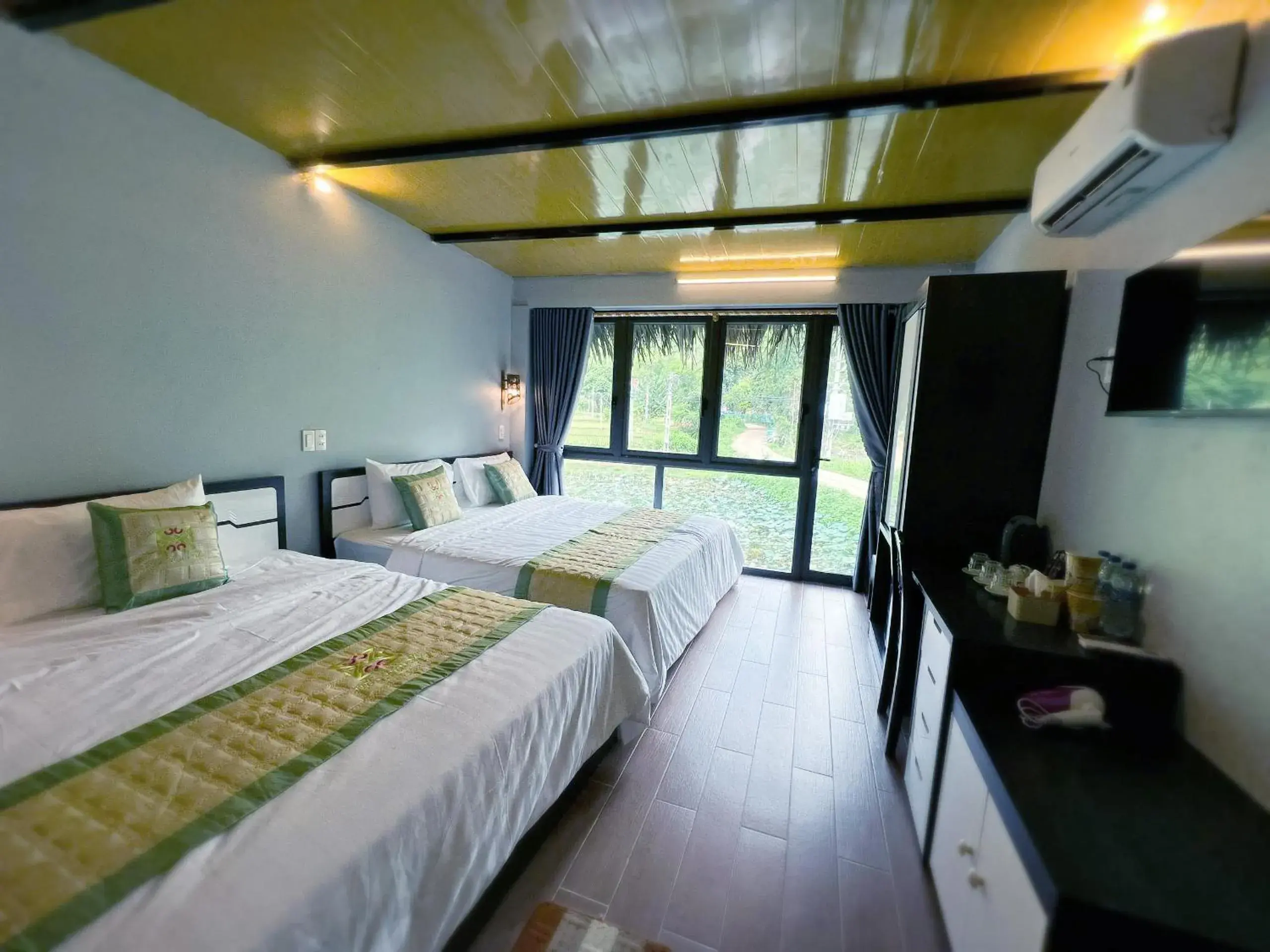 Triple Room with Lake View in Mai Chau Sky Resort Triple Room with Lake View in Mai Chau Sky Resort