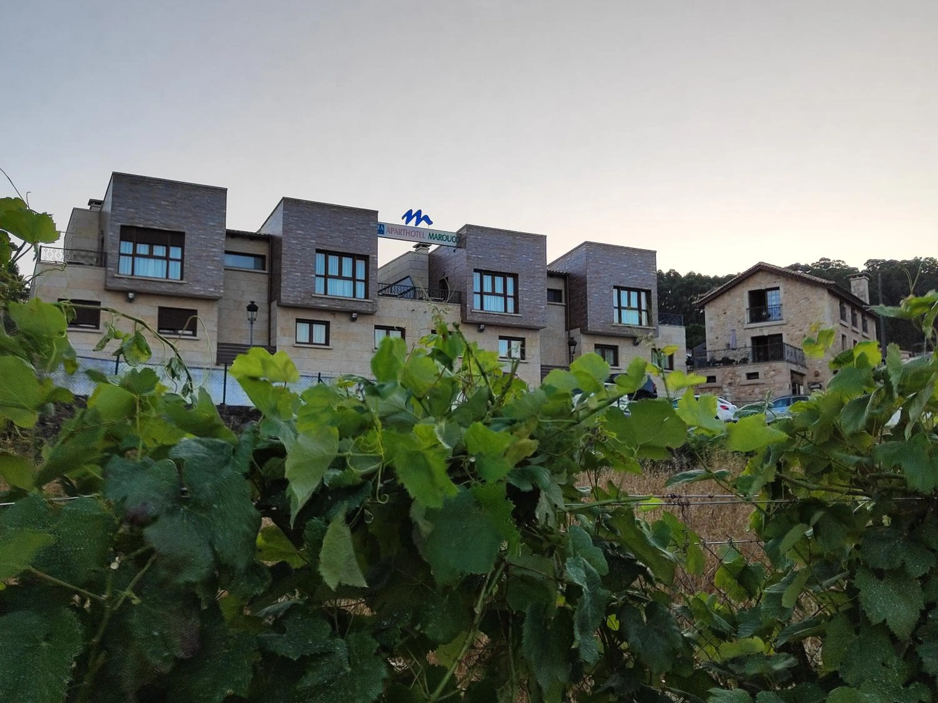 Property building in Hotel Apartamento Marouco