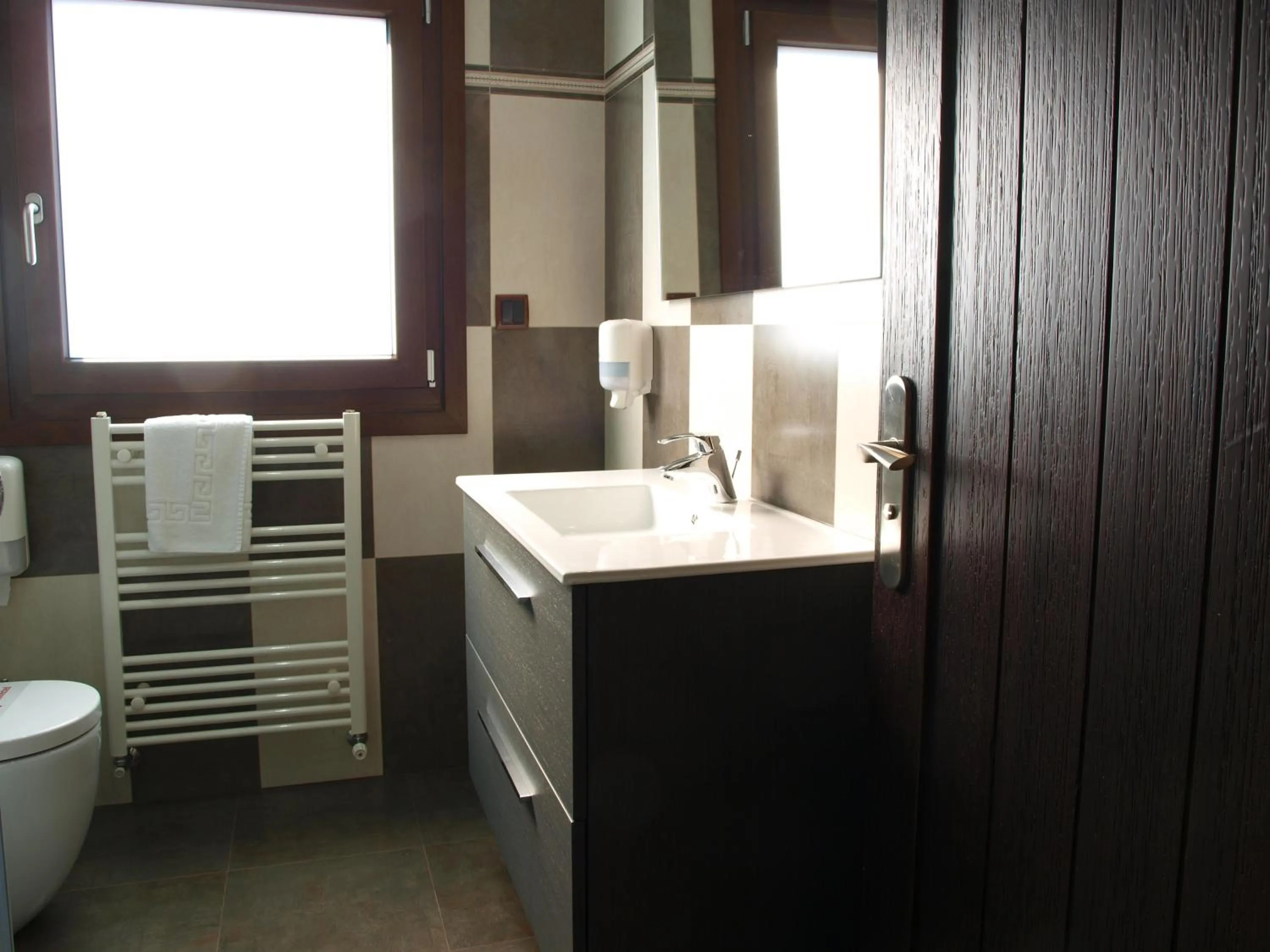 Toilet in Hotel Apartamento Marouco