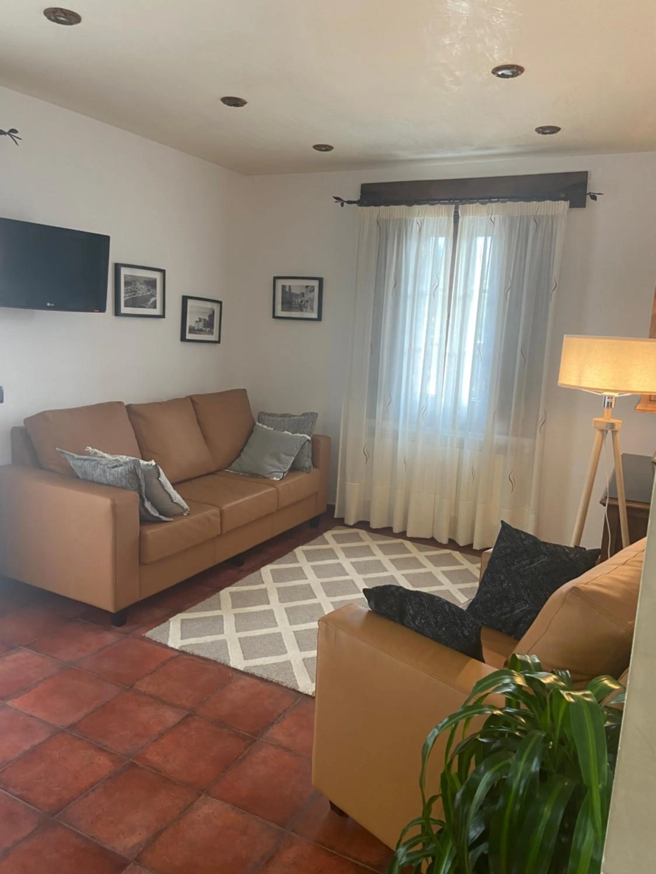 TV and multimedia in Hotel Apartamento Marouco