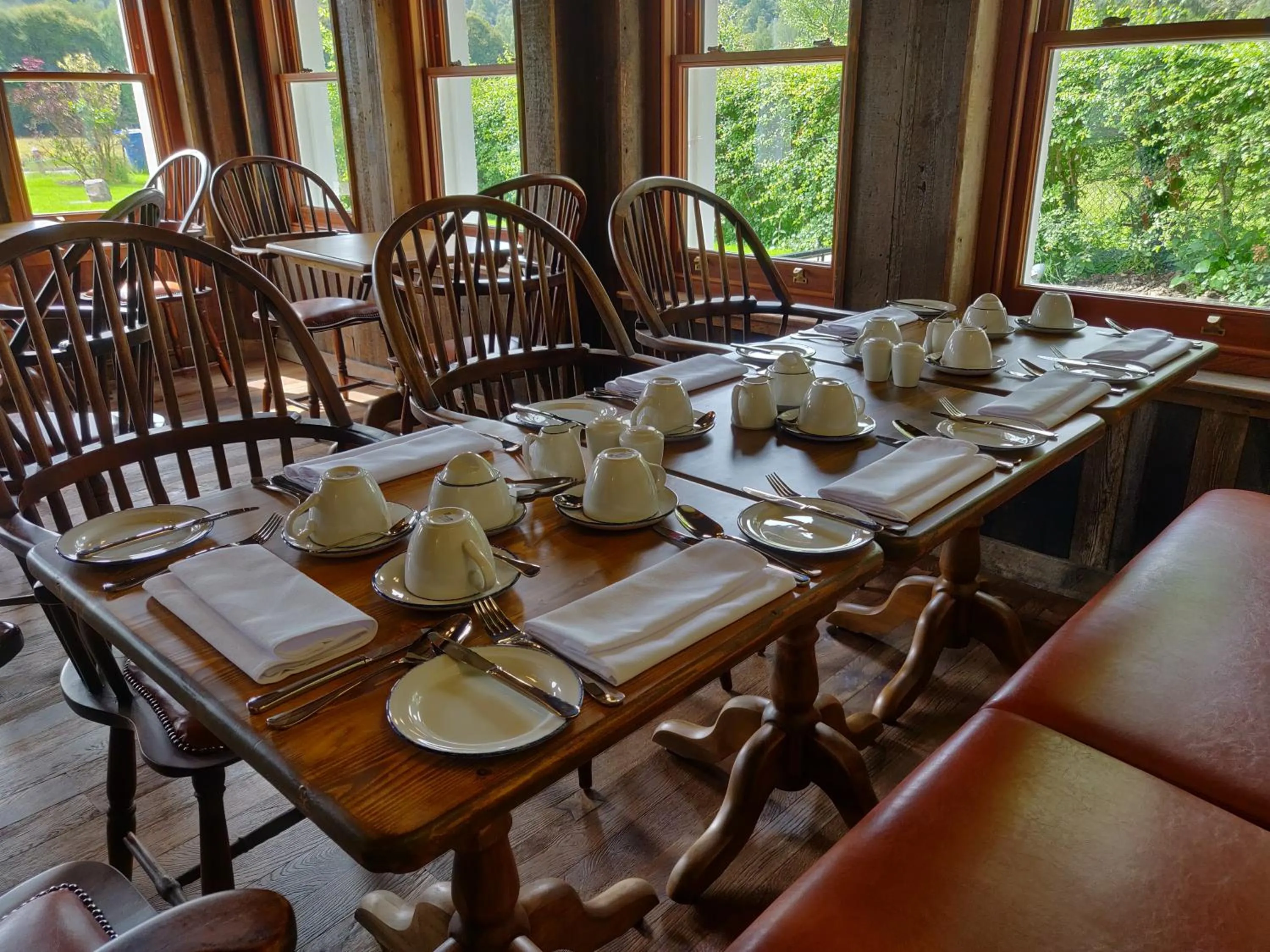 Breakfast in Rokeby Manor