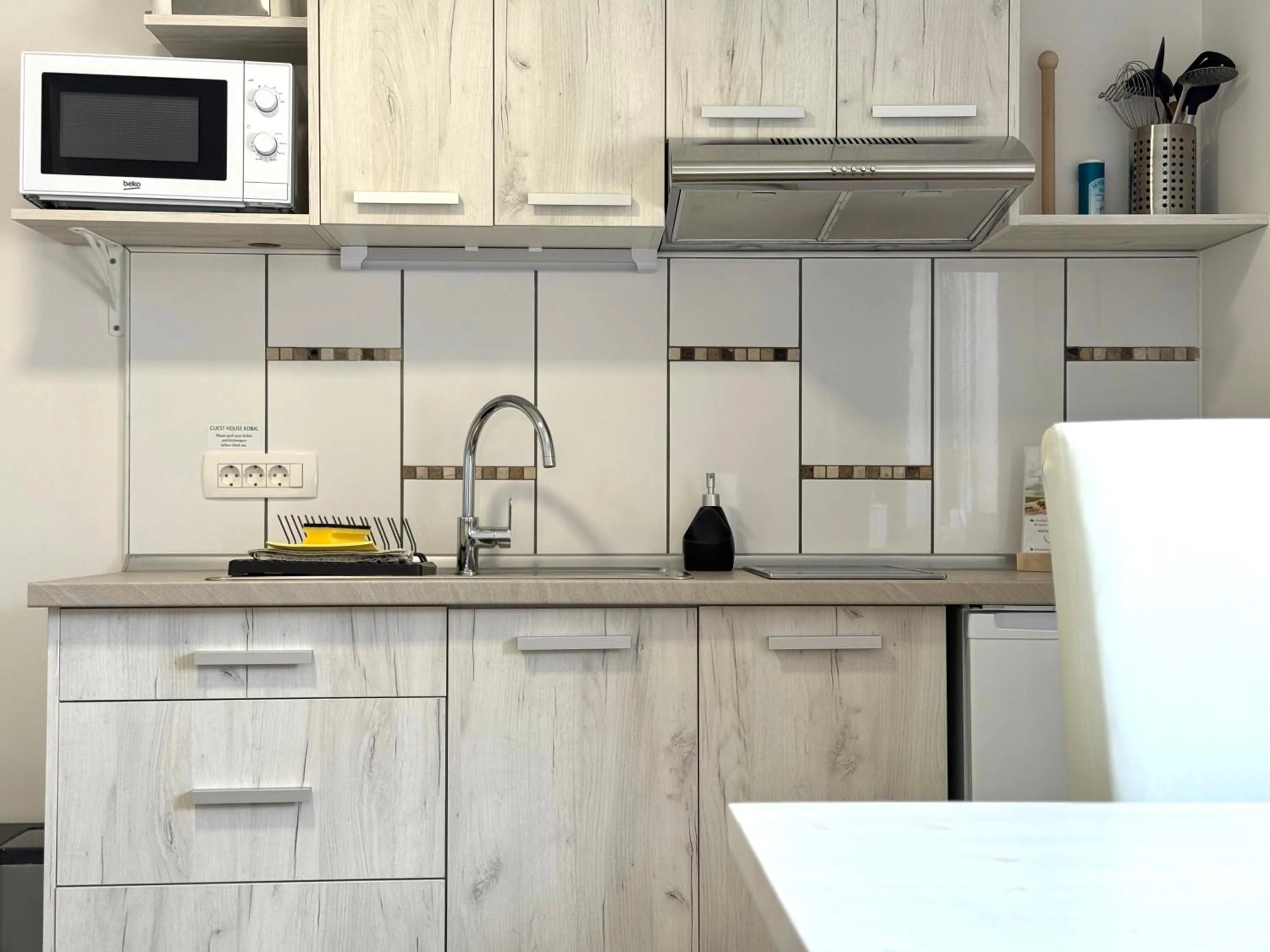 Kitchen or kitchenette in Guest house Kobal