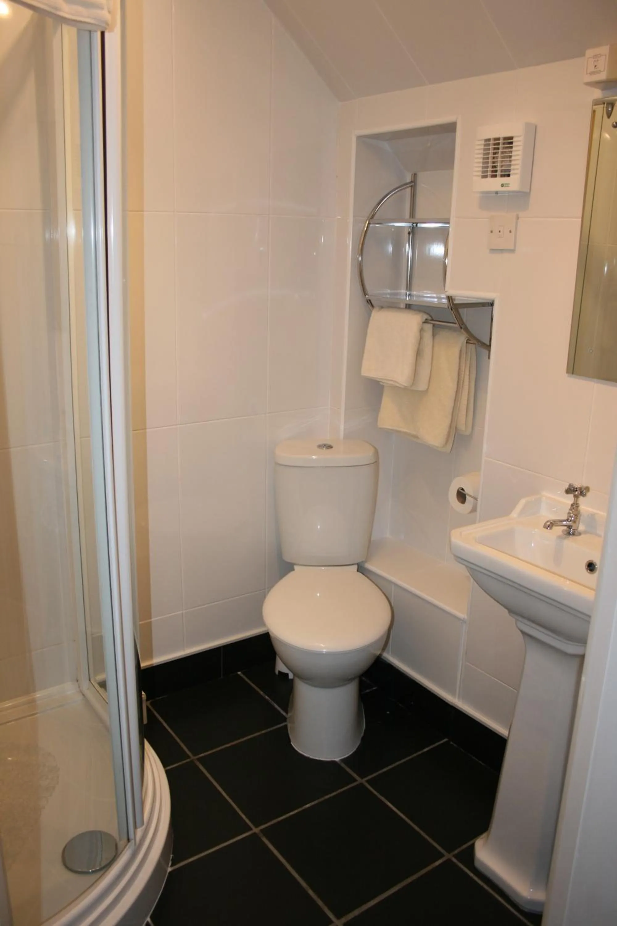 Bathroom in Ardmeanach