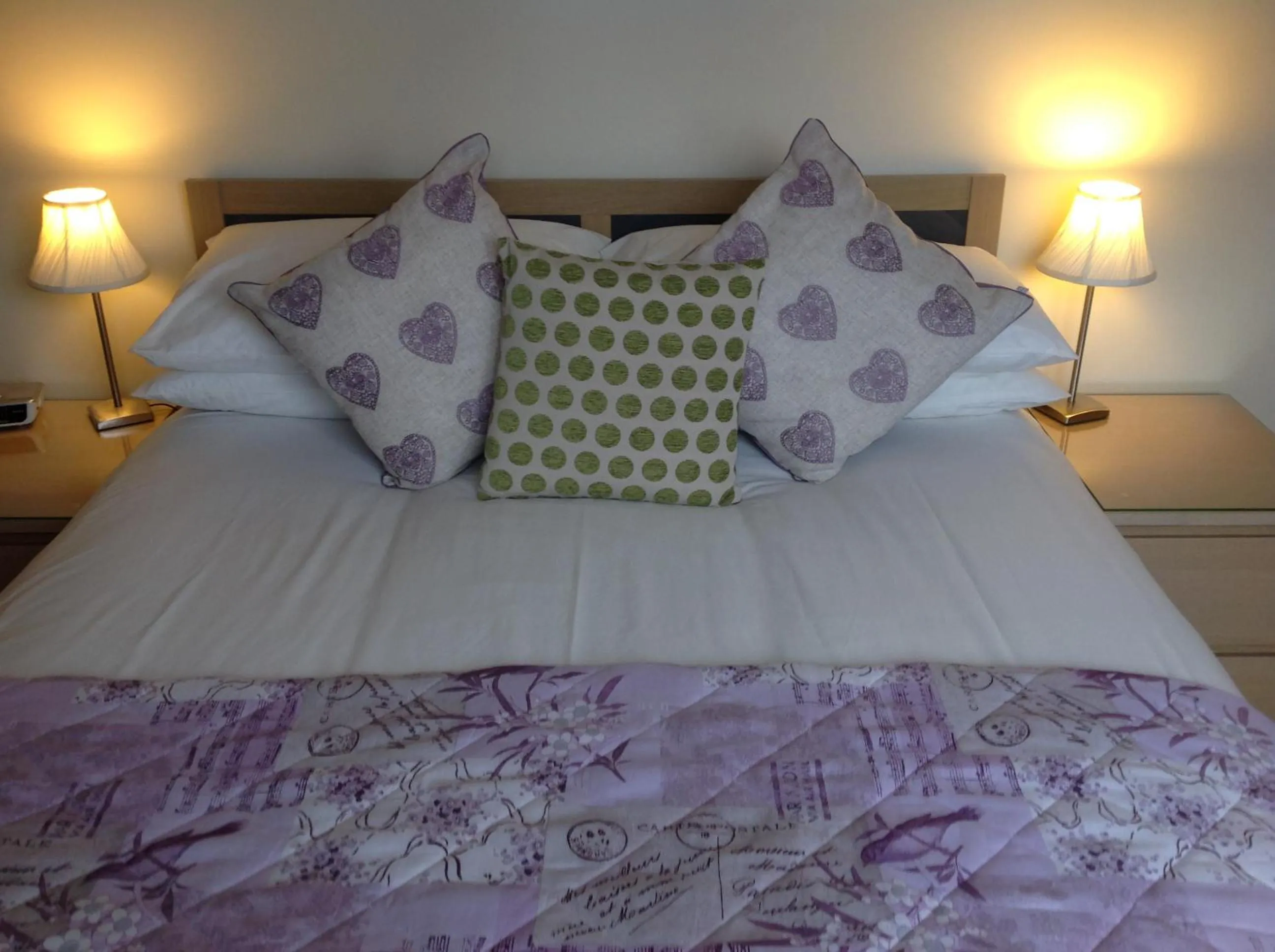 Bedroom, Bed in Dunroamin Bed and Breakfast