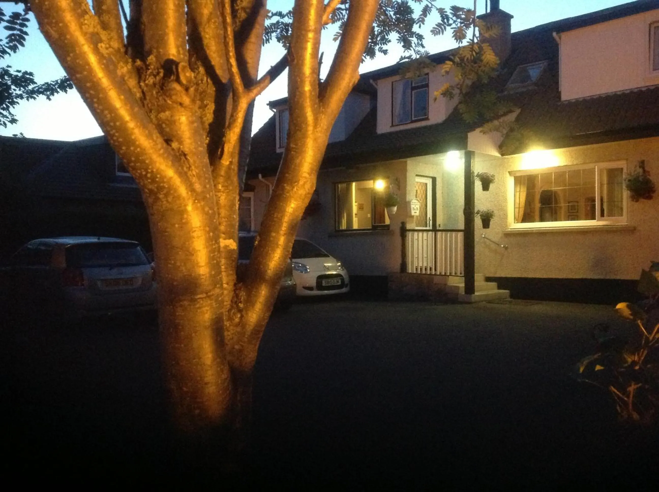 Facade/entrance in Dunroamin Bed and Breakfast