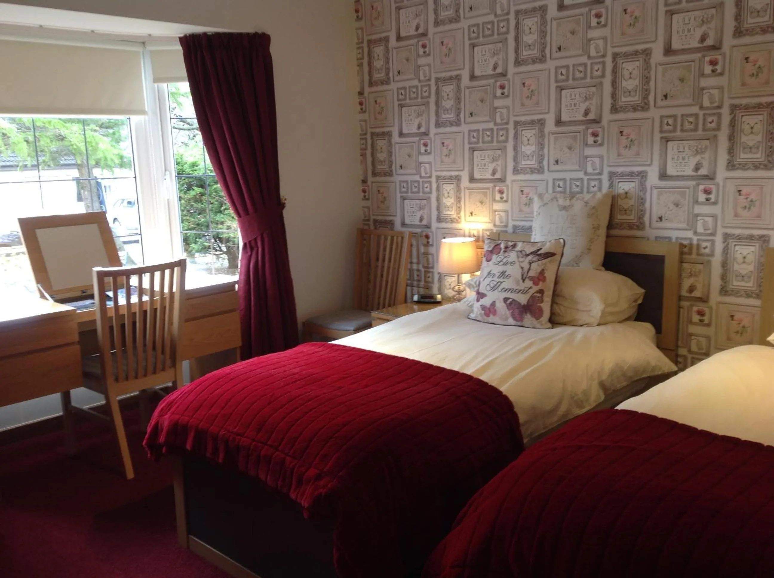 Bedroom, Bed in Dunroamin Bed and Breakfast