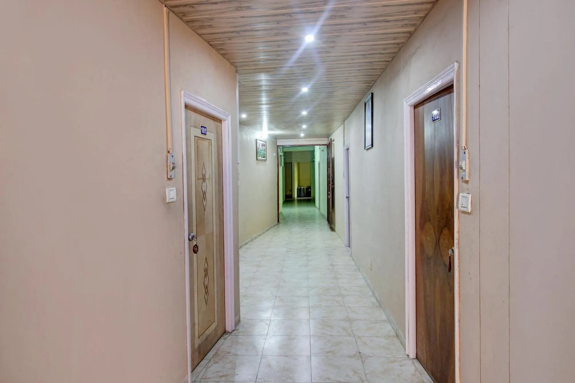 Lobby or reception in Hotel Pinjore Holiday Home