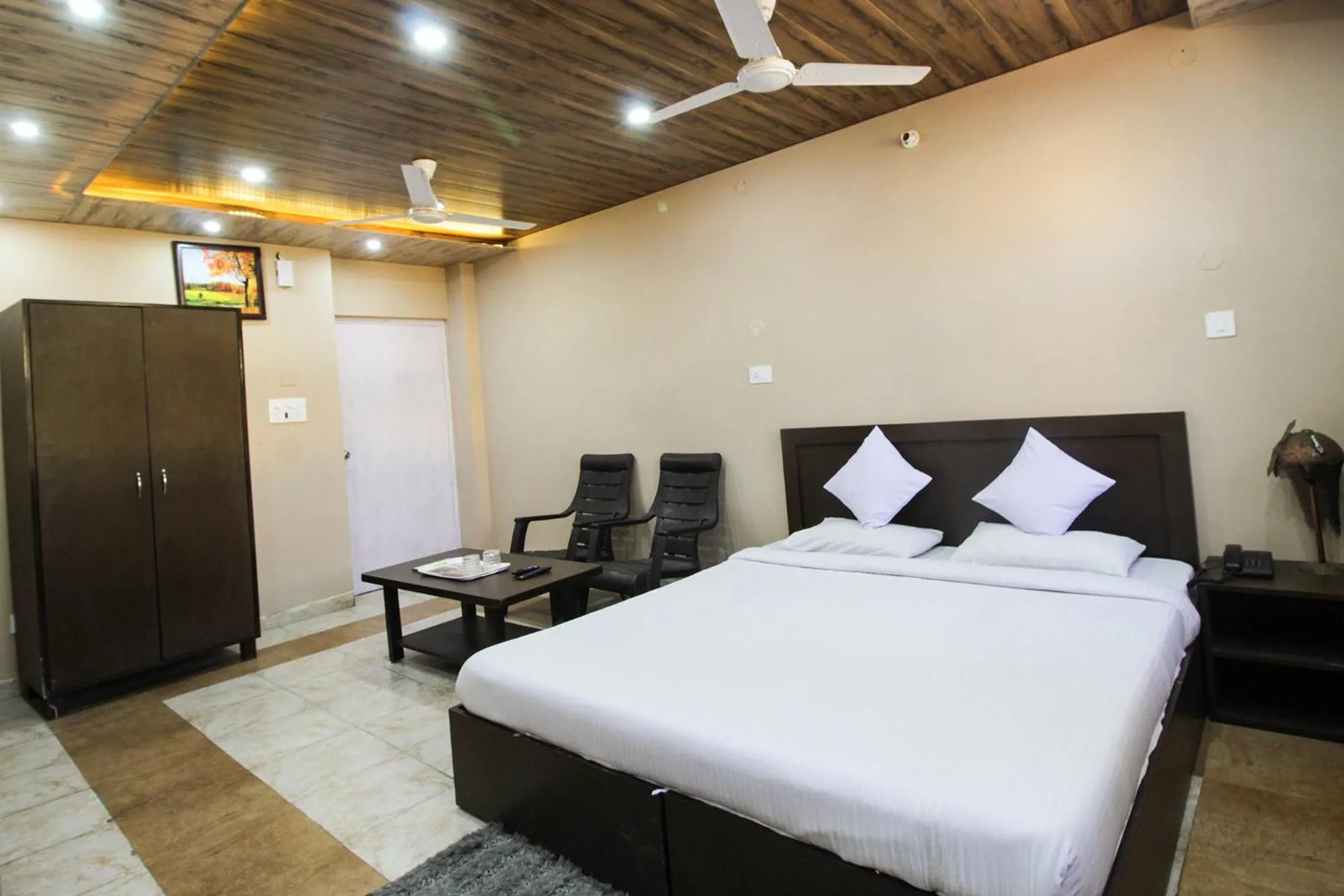 Bed in Hotel Pinjore Holiday Home