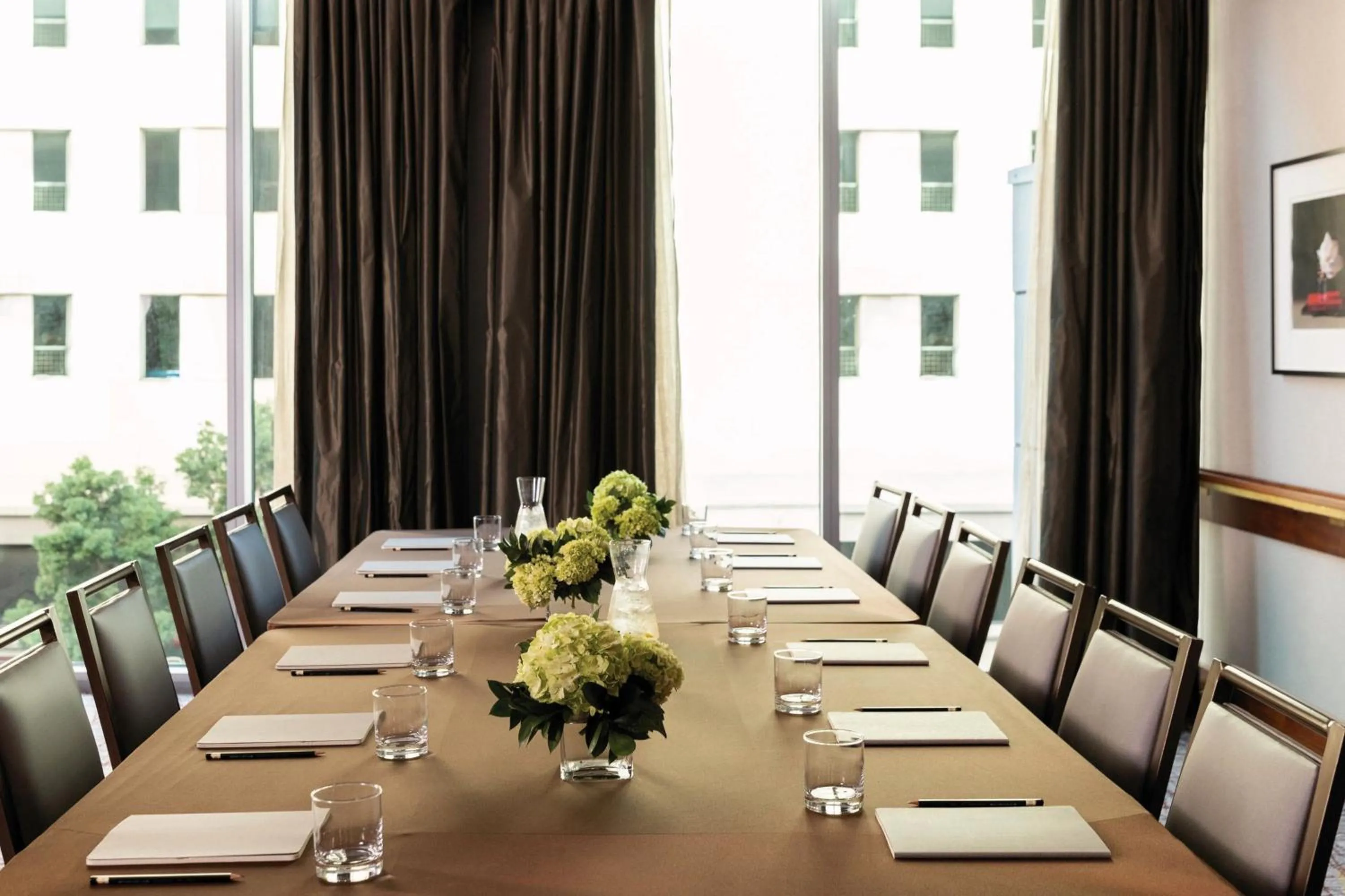 Meeting/conference room in Alma San Diego Downtown, a Tribute Portfolio Hotel