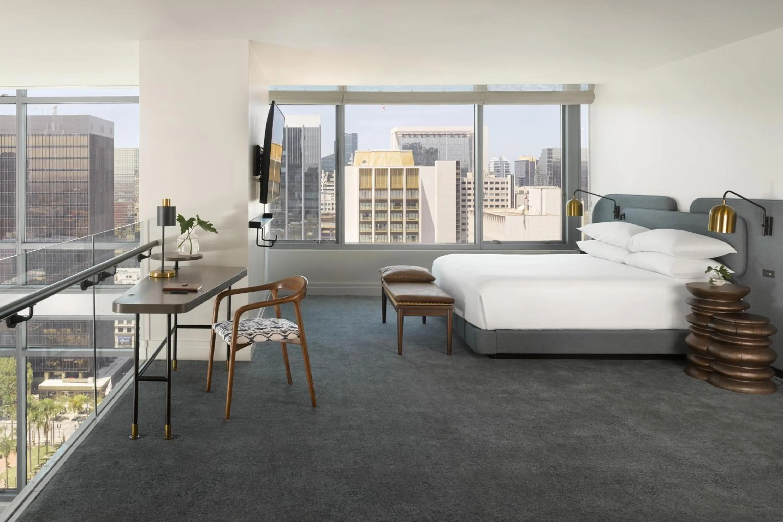 Bed in Alma San Diego Downtown, a Tribute Portfolio Hotel