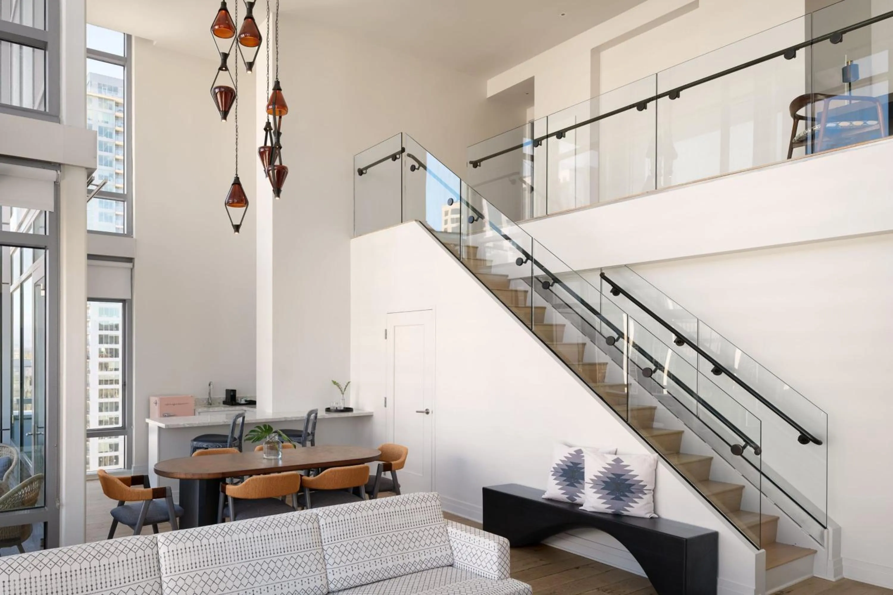 Living room in Alma San Diego Downtown, a Tribute Portfolio Hotel