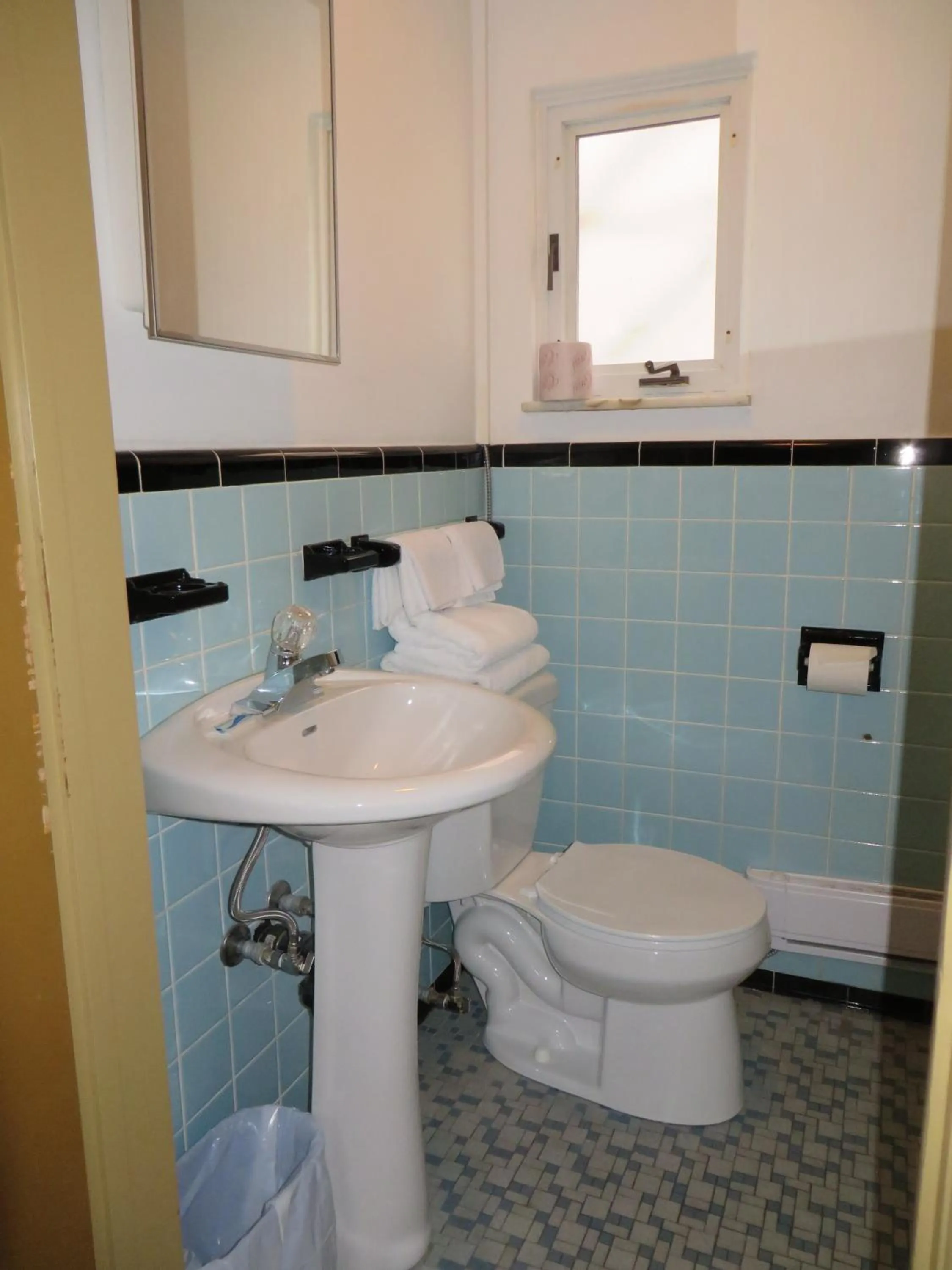 Bathroom in iCheck Inn Motel