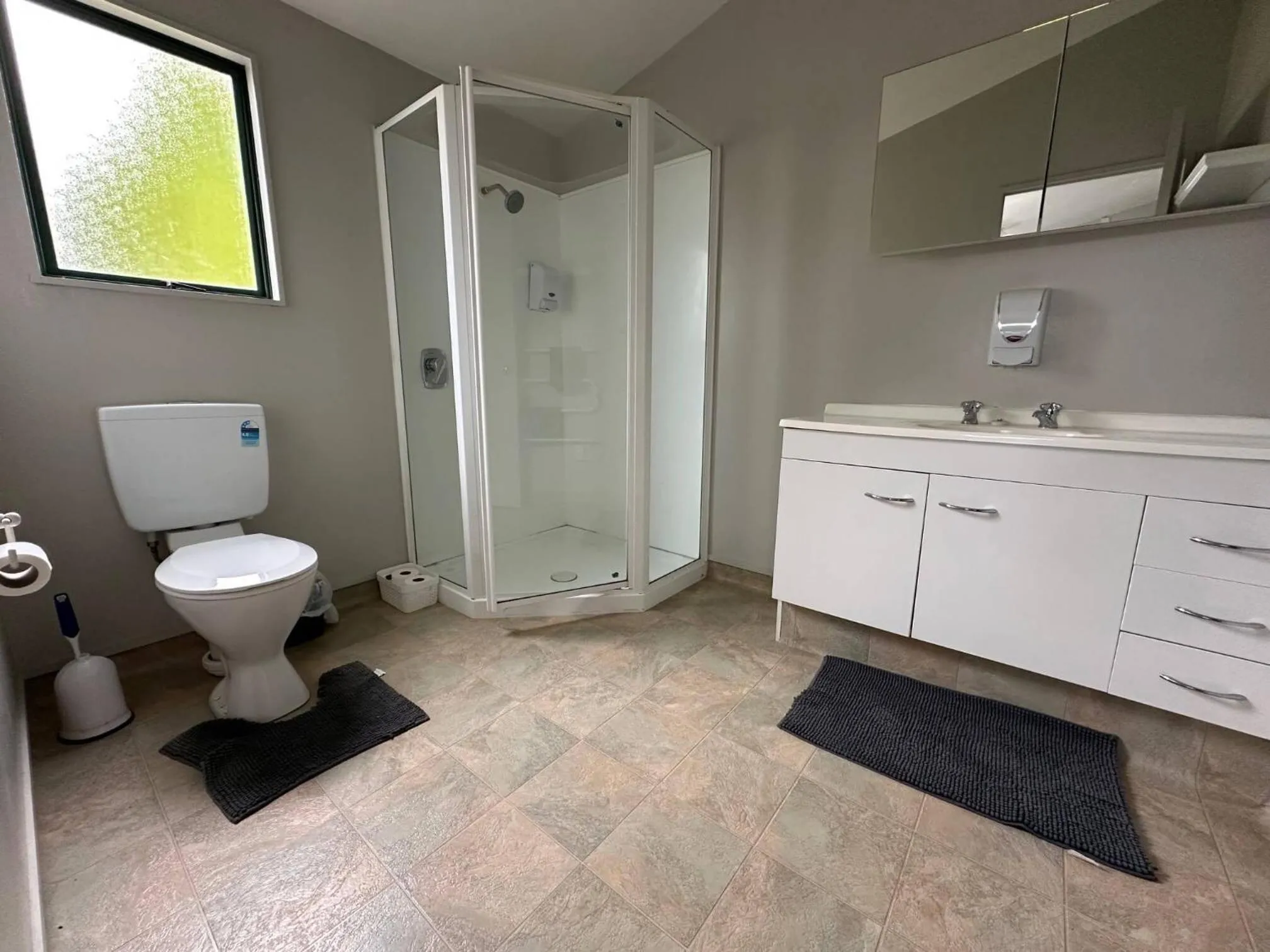 Bathroom in Otorohanga Kiwi Holiday Park